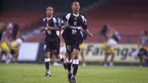 Gil fez dois gols no clássico Corinthians x São Pulo em Brasileiros