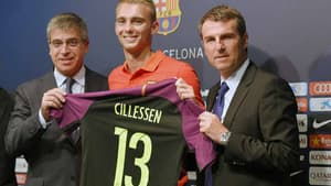 Cillessen é apresentado no Barcelona