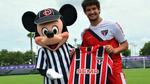 Alexandre Pato e Mickey em 2014 - São Paulo