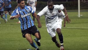 Elton Martins em ação pelo Corinthians