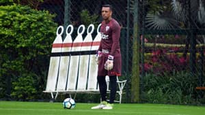 São Paulo treina para enfrentar o Avaí, no domingo