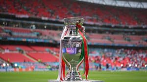 Troféu da Eurocopa em Wembley