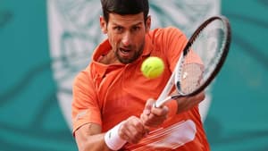 Novak Djokovic em ação no ATP de Belgrado