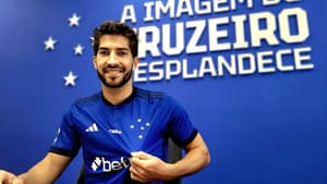 Lucas-Silva-retorna-ao-Cruzeiro-Foto-Marcos-Ferraz-Cruzeiro-aspect-ratio-512-320
