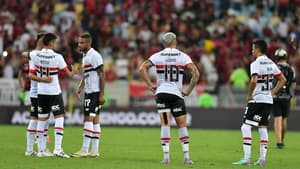 Flamengo-Sao-Paulo-scaled-aspect-ratio-512-320