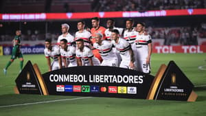 Sao-Paulo-Libertadores-Cobresal-scaled-aspect-ratio-512-320