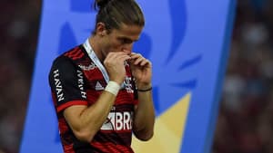 Filipe-Luis-Flamengo-aspect-ratio-512-320