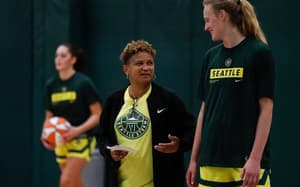 Seleção Brasileira Feminina de Basquete anuncia nova treinadora