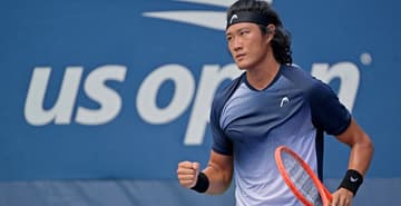 Zhizhen Zhang em ação no US Open 2022