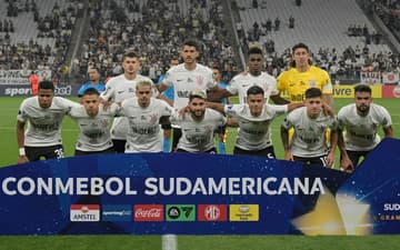 Corinthians-Nacional-Sul-Americana-scaled-aspect-ratio-512-320