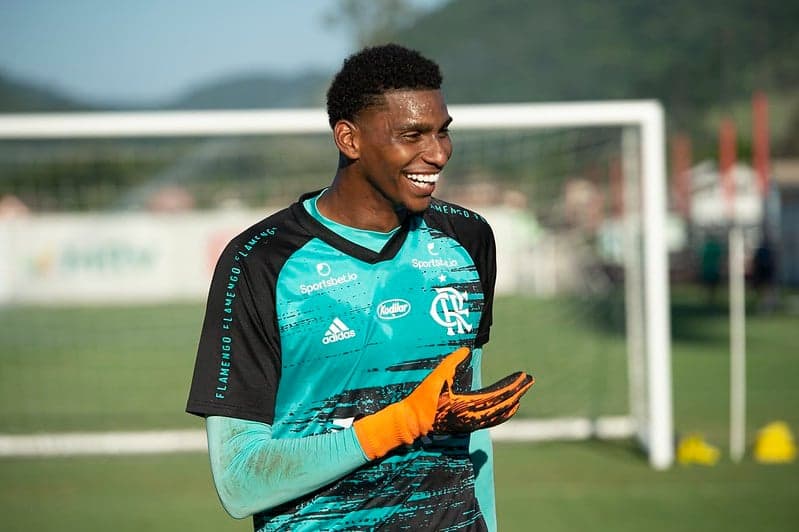 Quando Hugo Souza estreou no Flamengo?