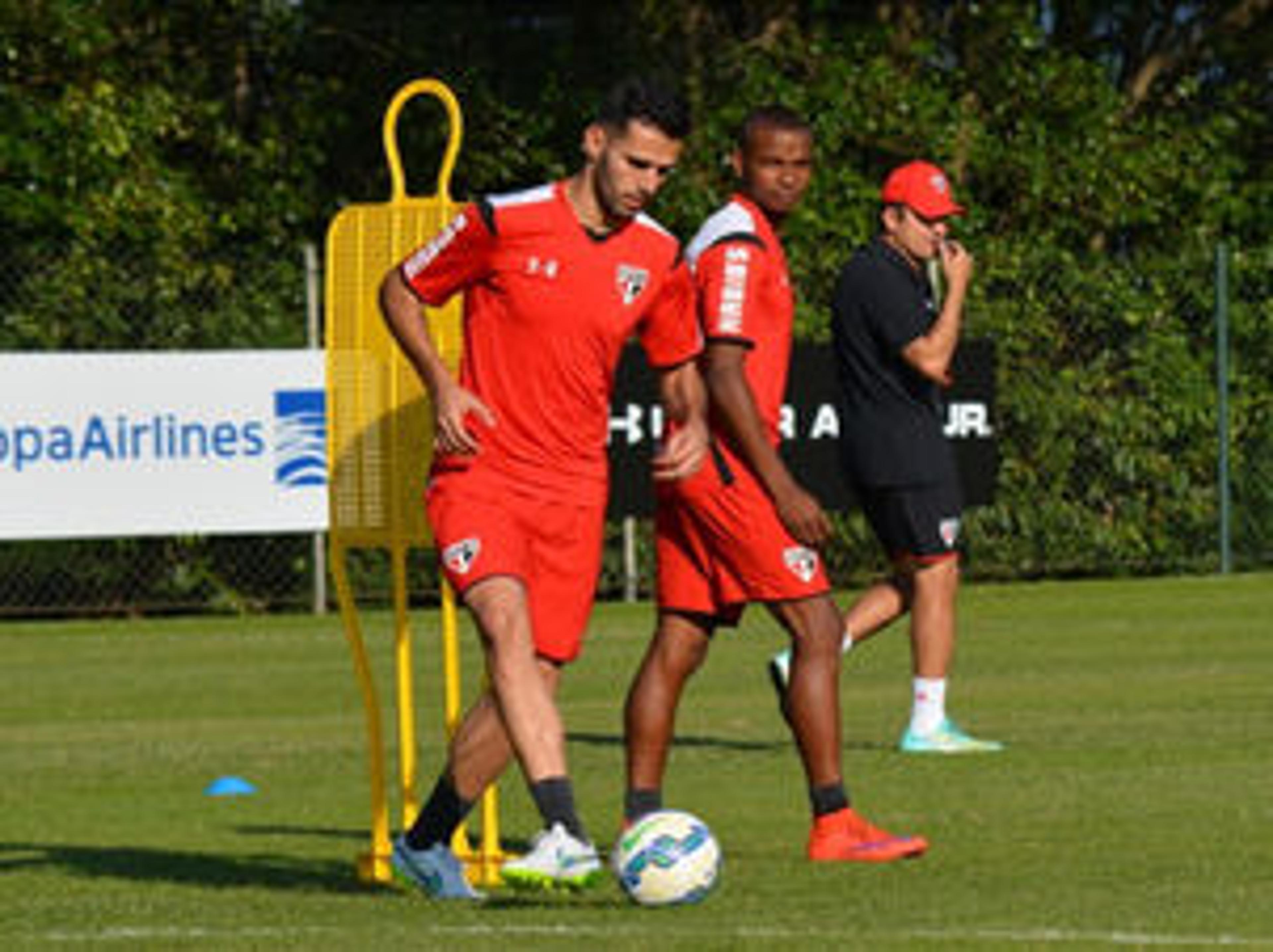 Sem Luiz Eduardo, Doriva relaciona 21 jogadores do São Paulo para encarar o Sport