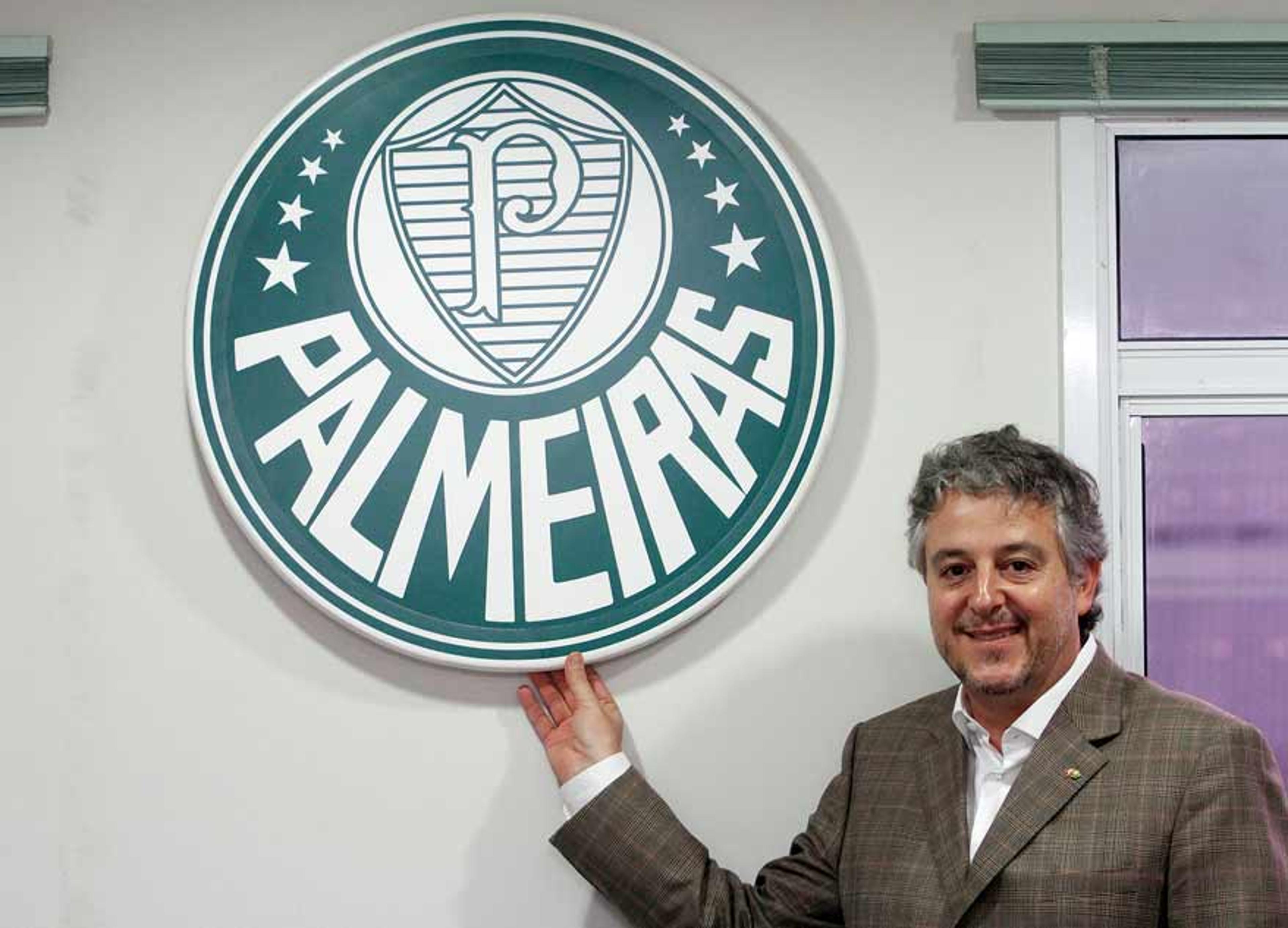 Palmeiras prevê redução de 6% em despesas e superávit de R$ 33,4 mi em 2016