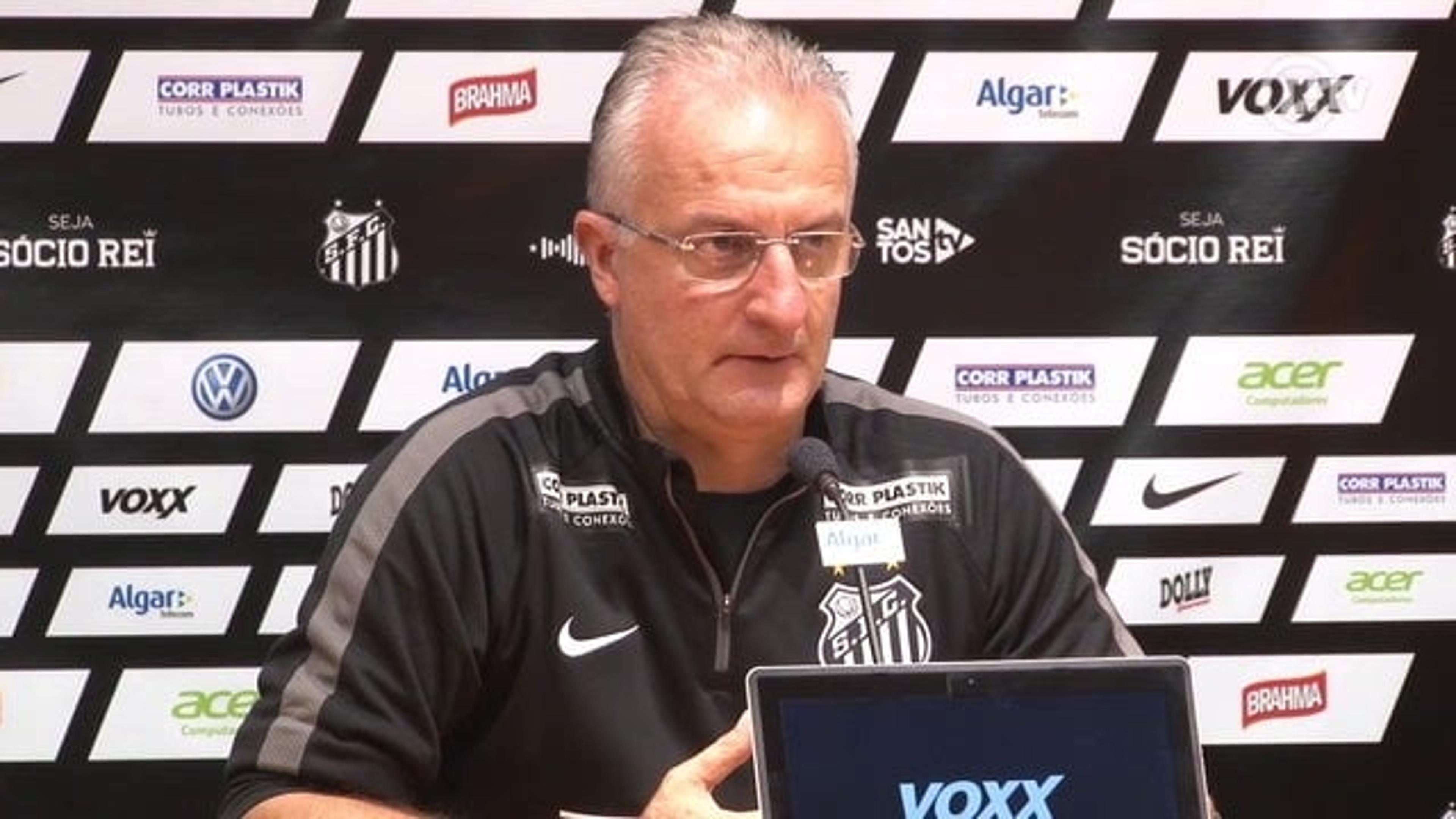 Dorival contesta queixas de rival por arbitragem: ‘Prejudicado foi o Santos’