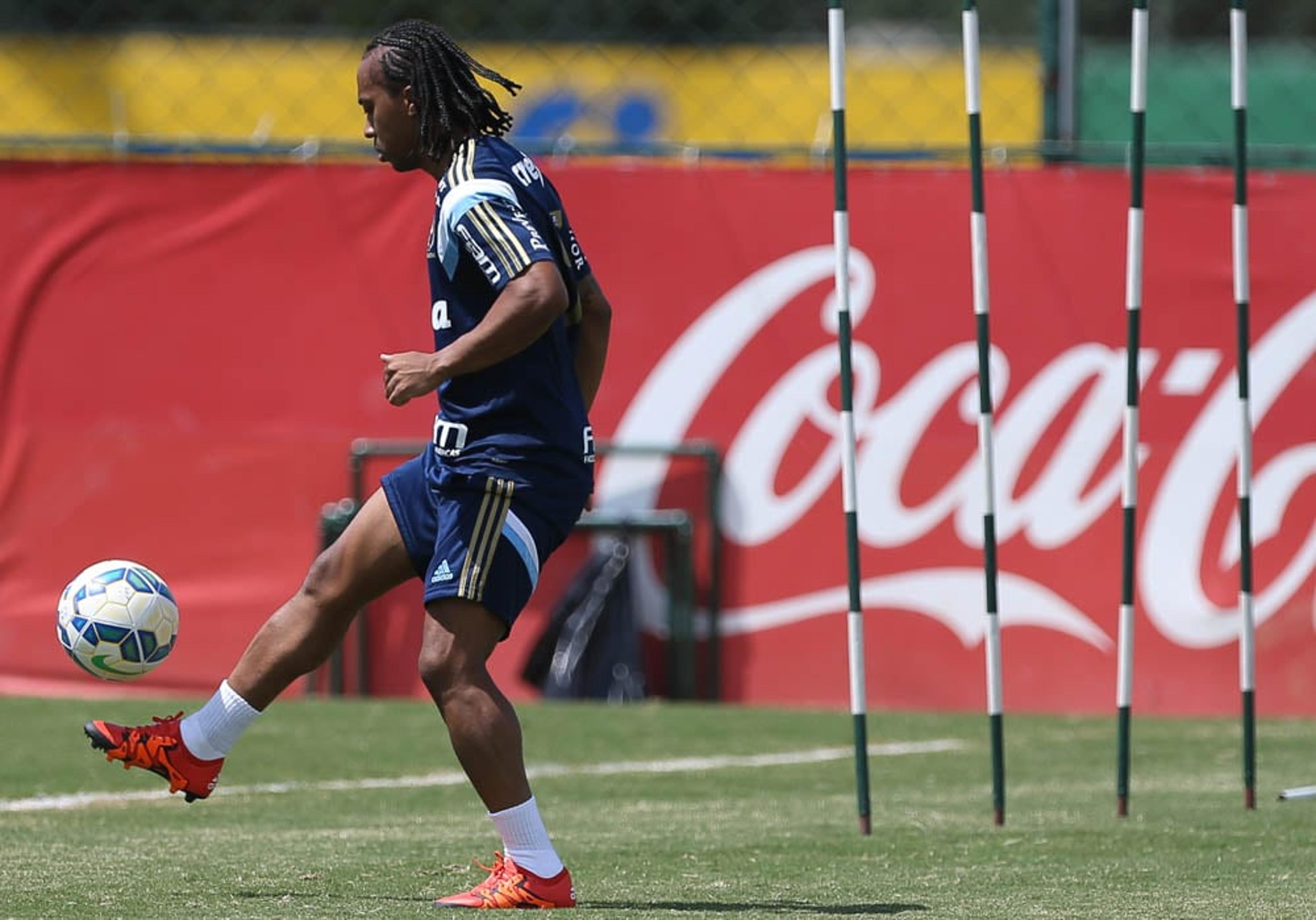 Palmeiras faz último treino antes da final e relaciona 23 jogadores