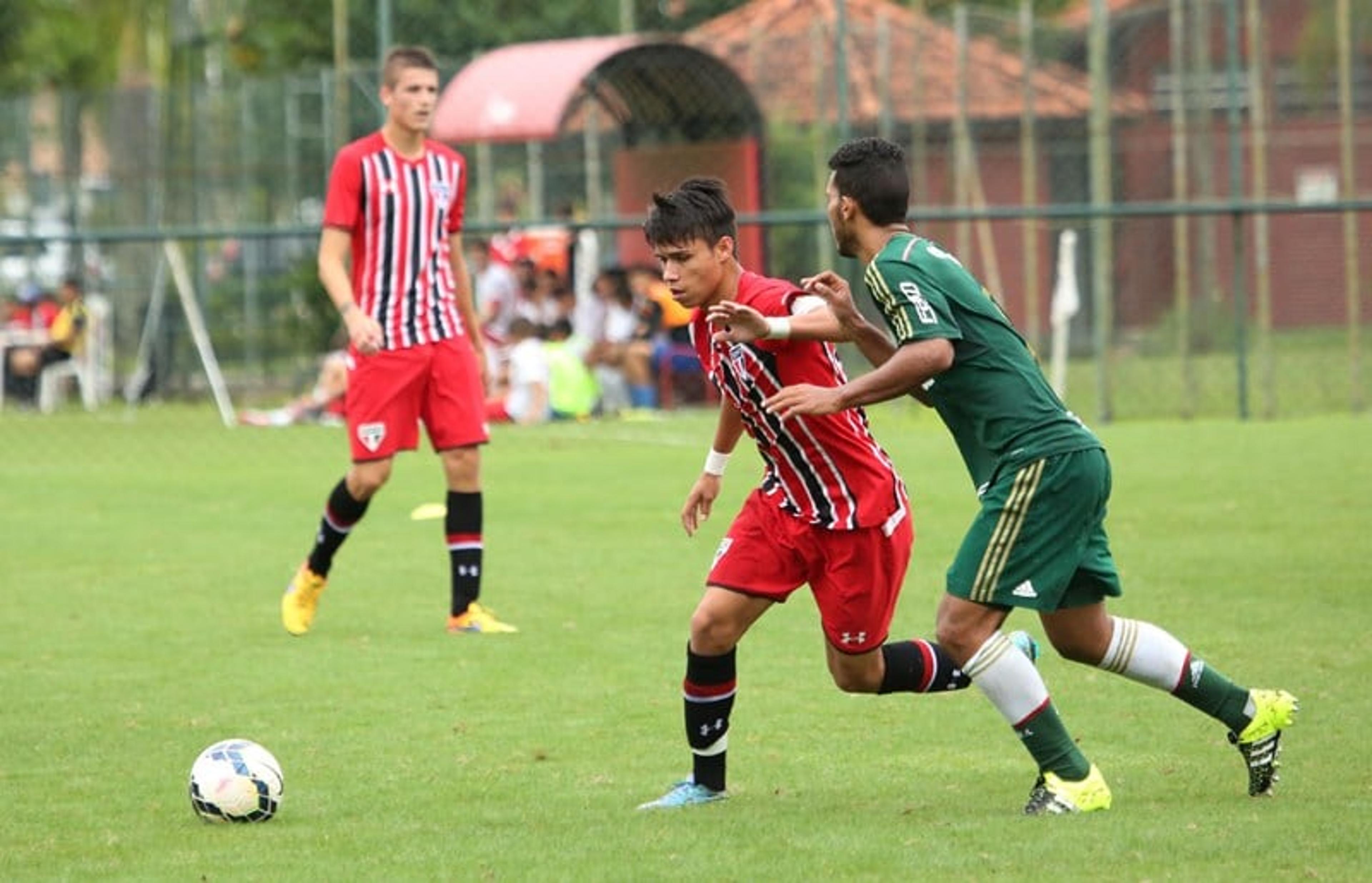 Maidana estreia na base do São Paulo em amistoso com o Palmeiras