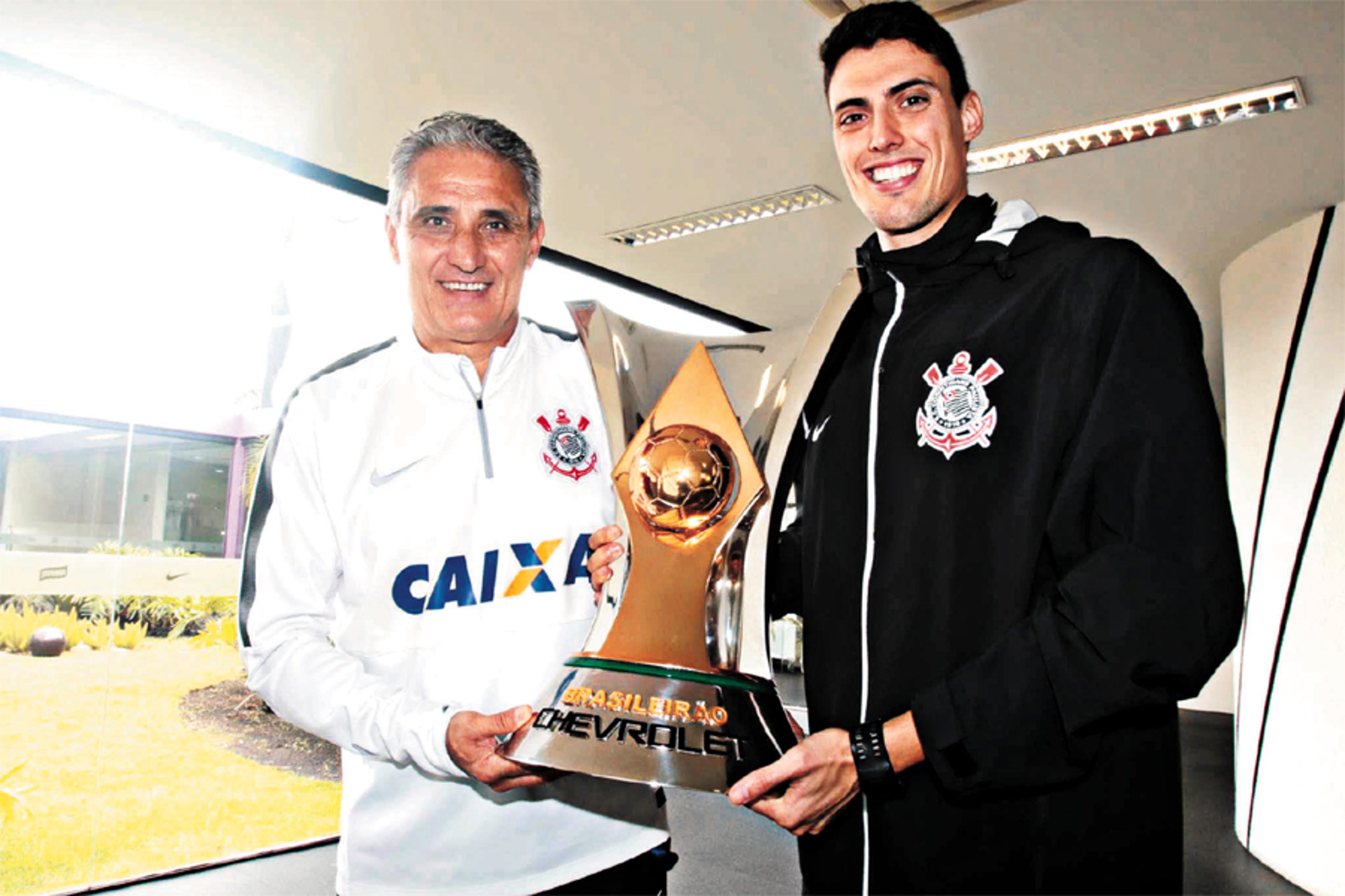 Tite teme saída de jogadores do Corinthians: ‘Seria passo para trás’