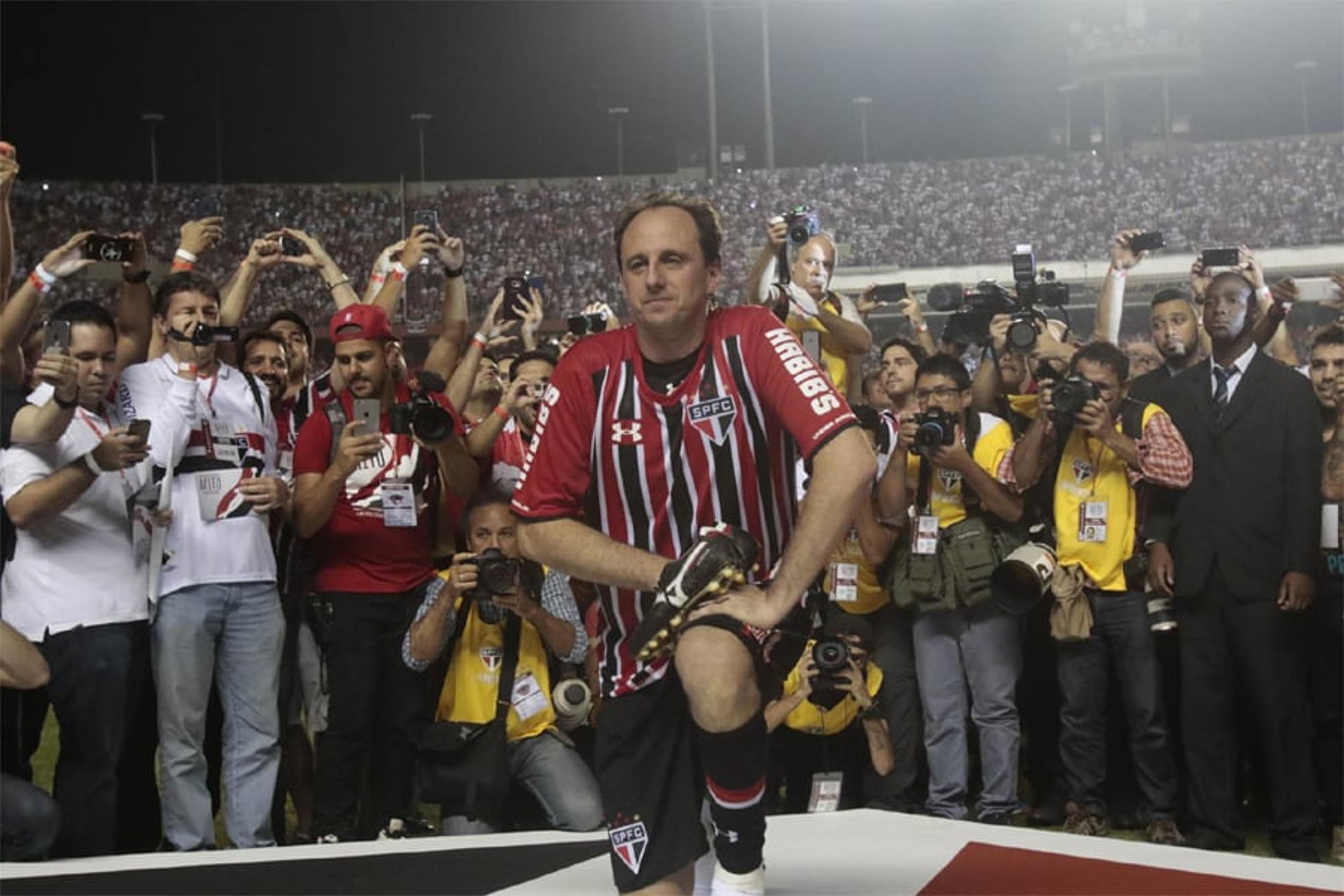 Ideia de jogar cinzas no Morumbi veio na véspera do adeus, conta Ceni