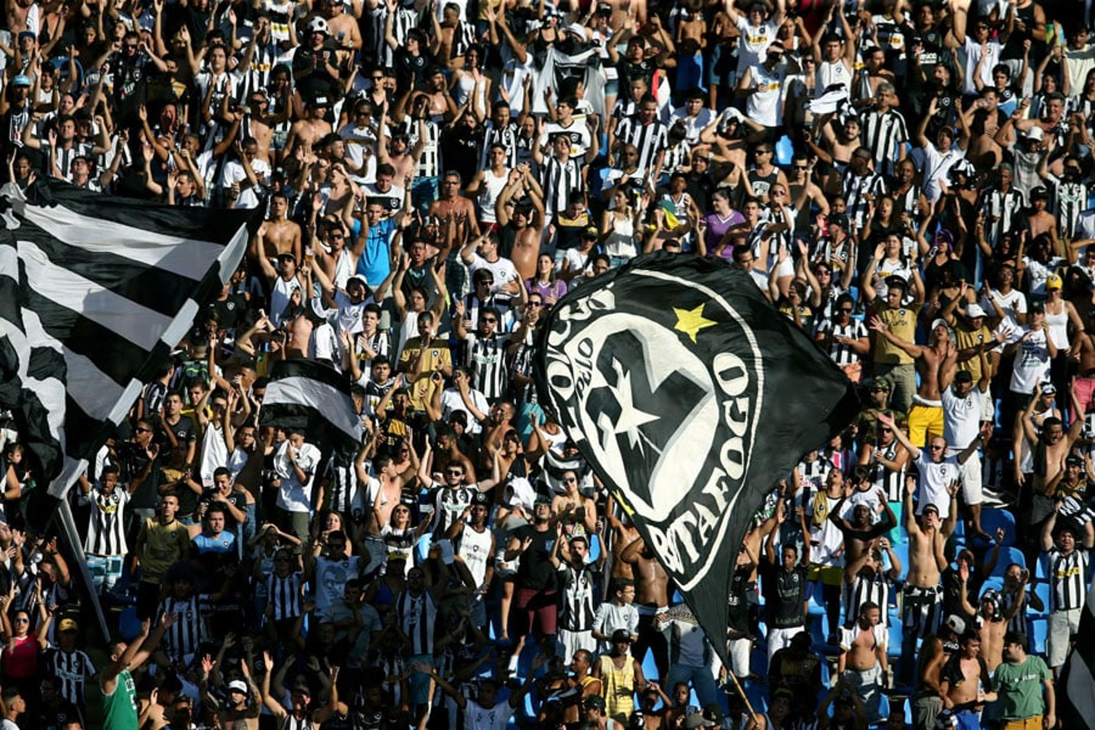 Sócio do Botafogo diz que irá às compras no Super Fim de Semana