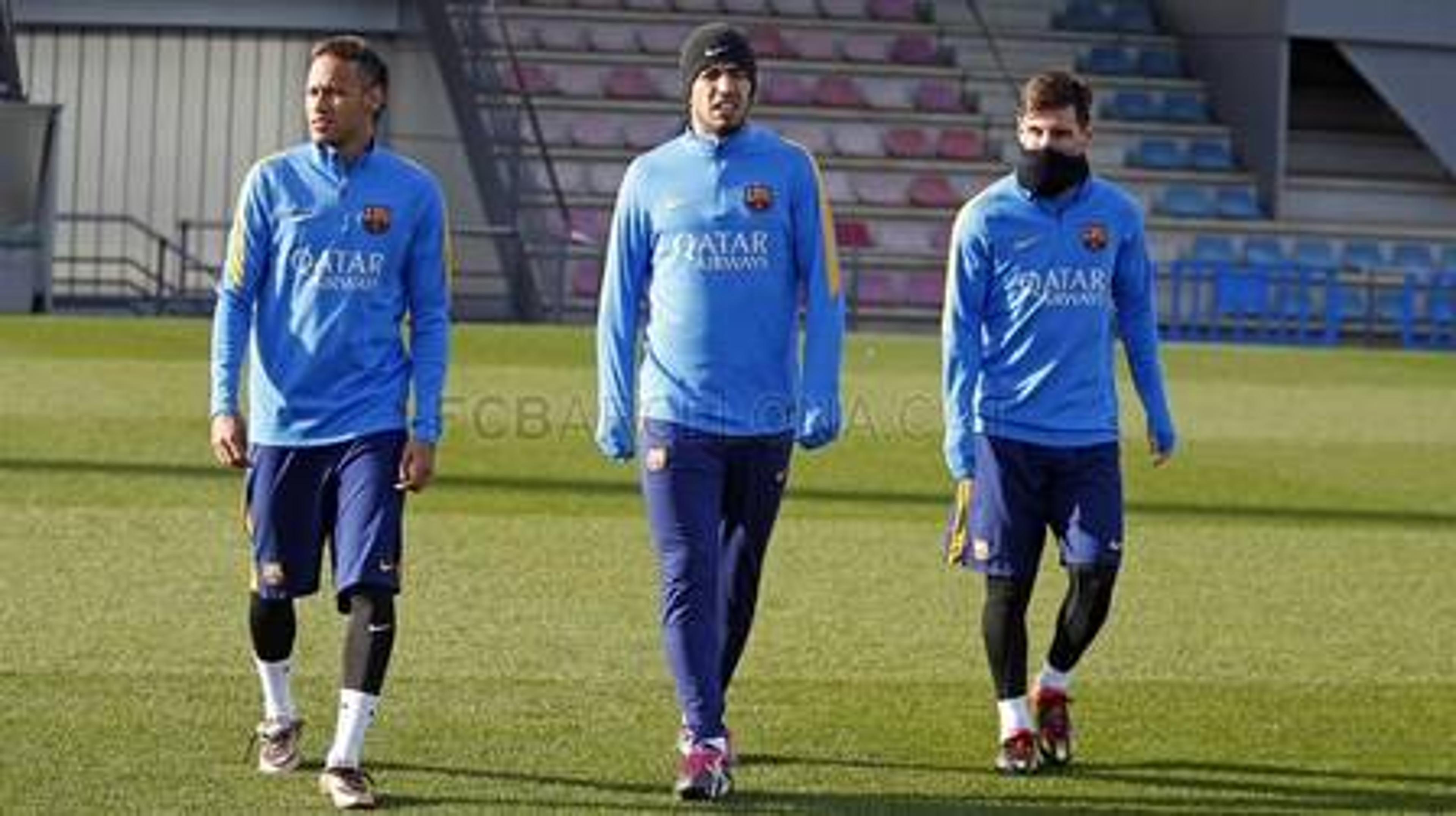 Sem moleza! Jogadores do Barcelona treinam em pleno dia 31 de dezembro