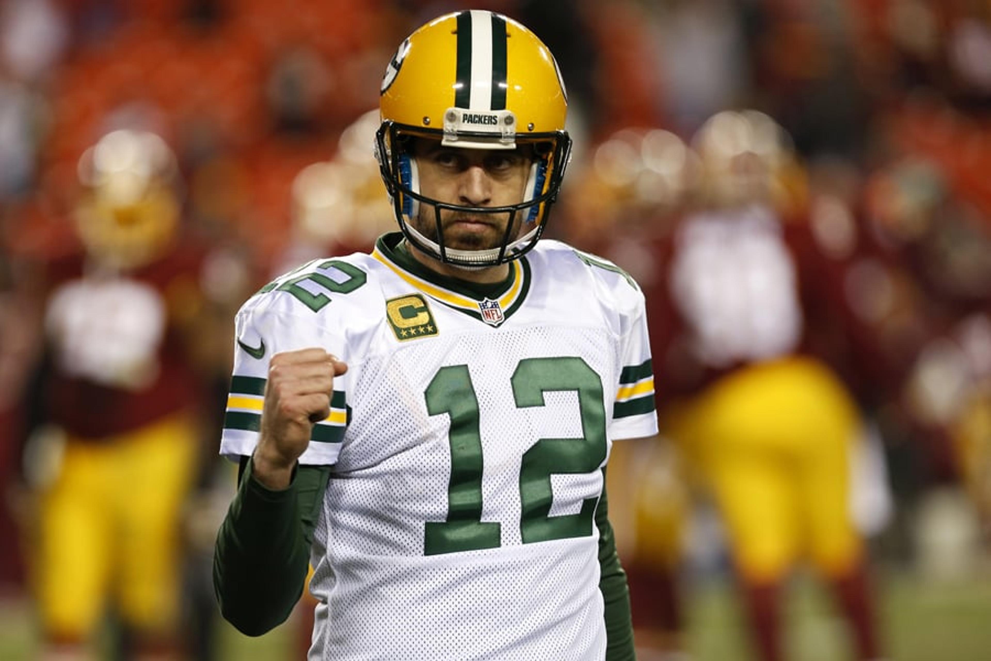 Aaron Rodgers quebra a clavícula e pode perder restante da temporada