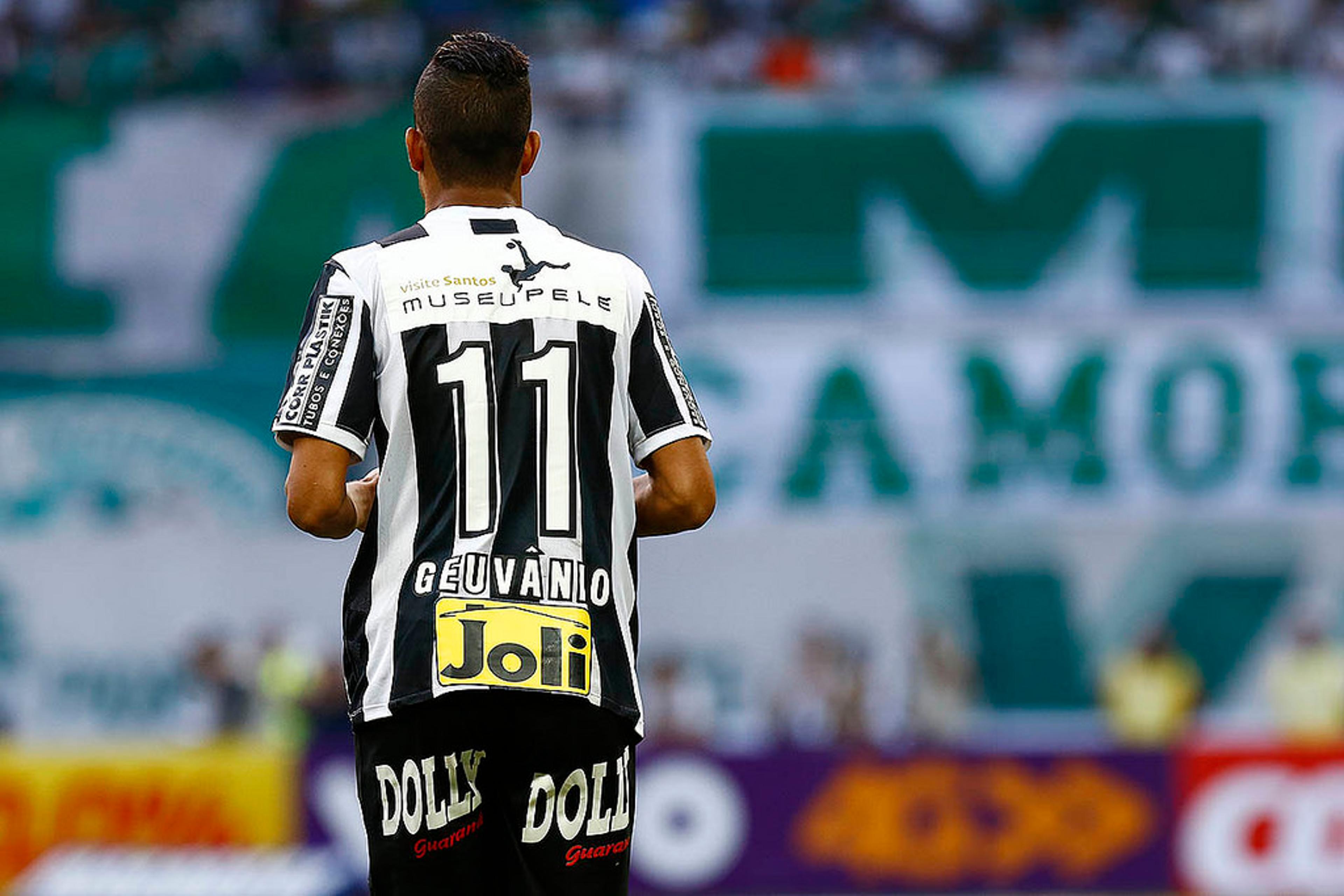 Geuvânio acerta com time chinês e deixa livre a ‘mística’ camisa 11 do Santos