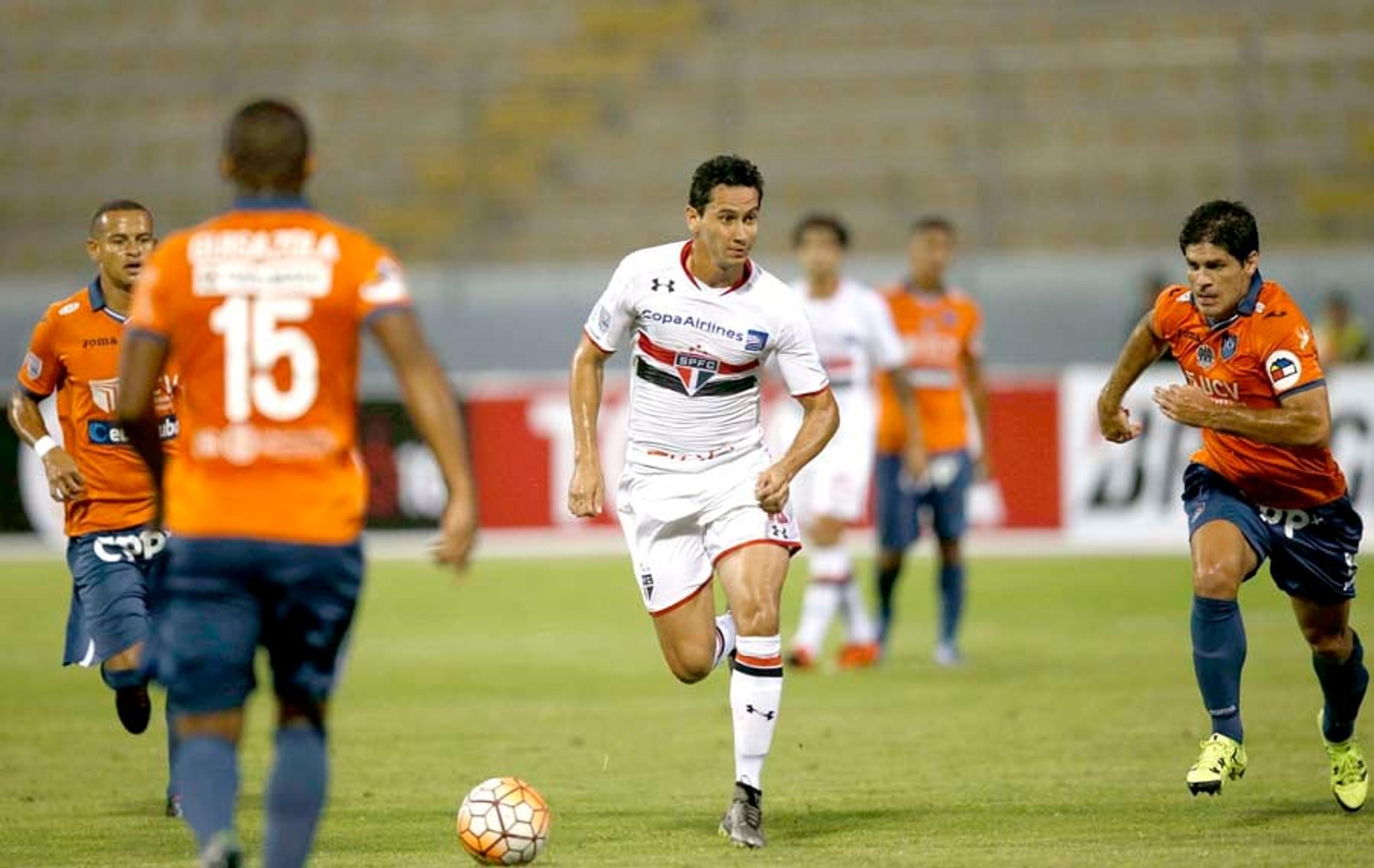 Arbitragem na Libertadores tira o sono do São Paulo desde a estreia