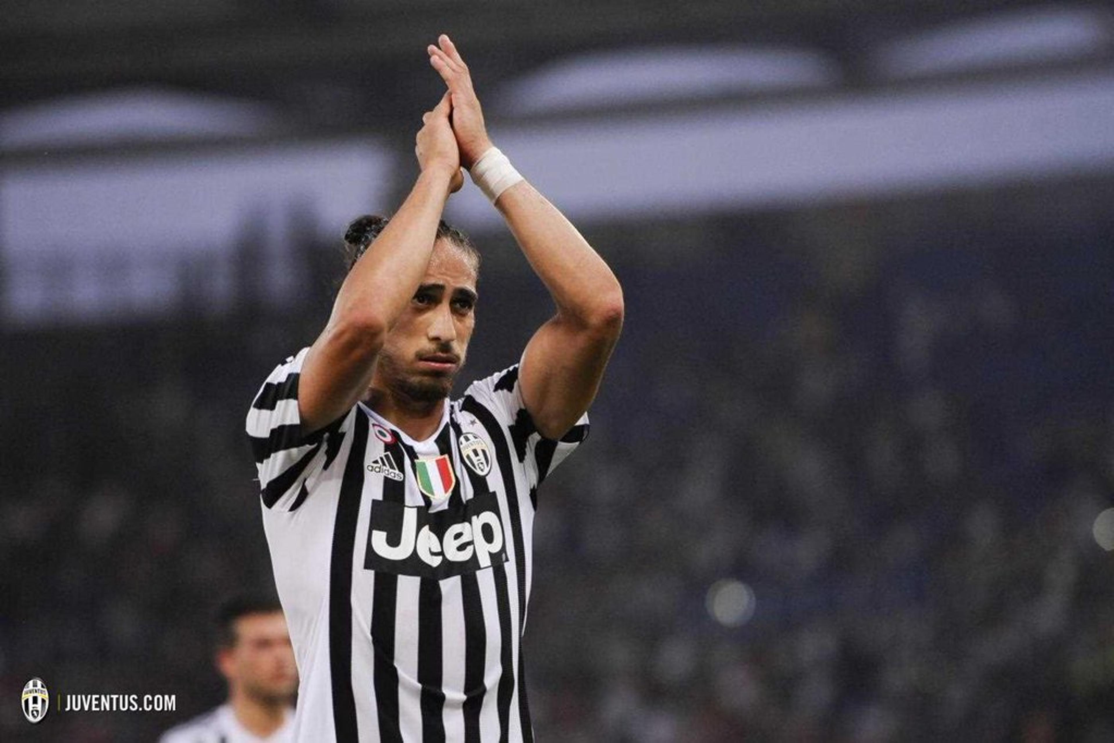 Em fim de contrato, Cáceres deixa a Juventus após cinco temporadas