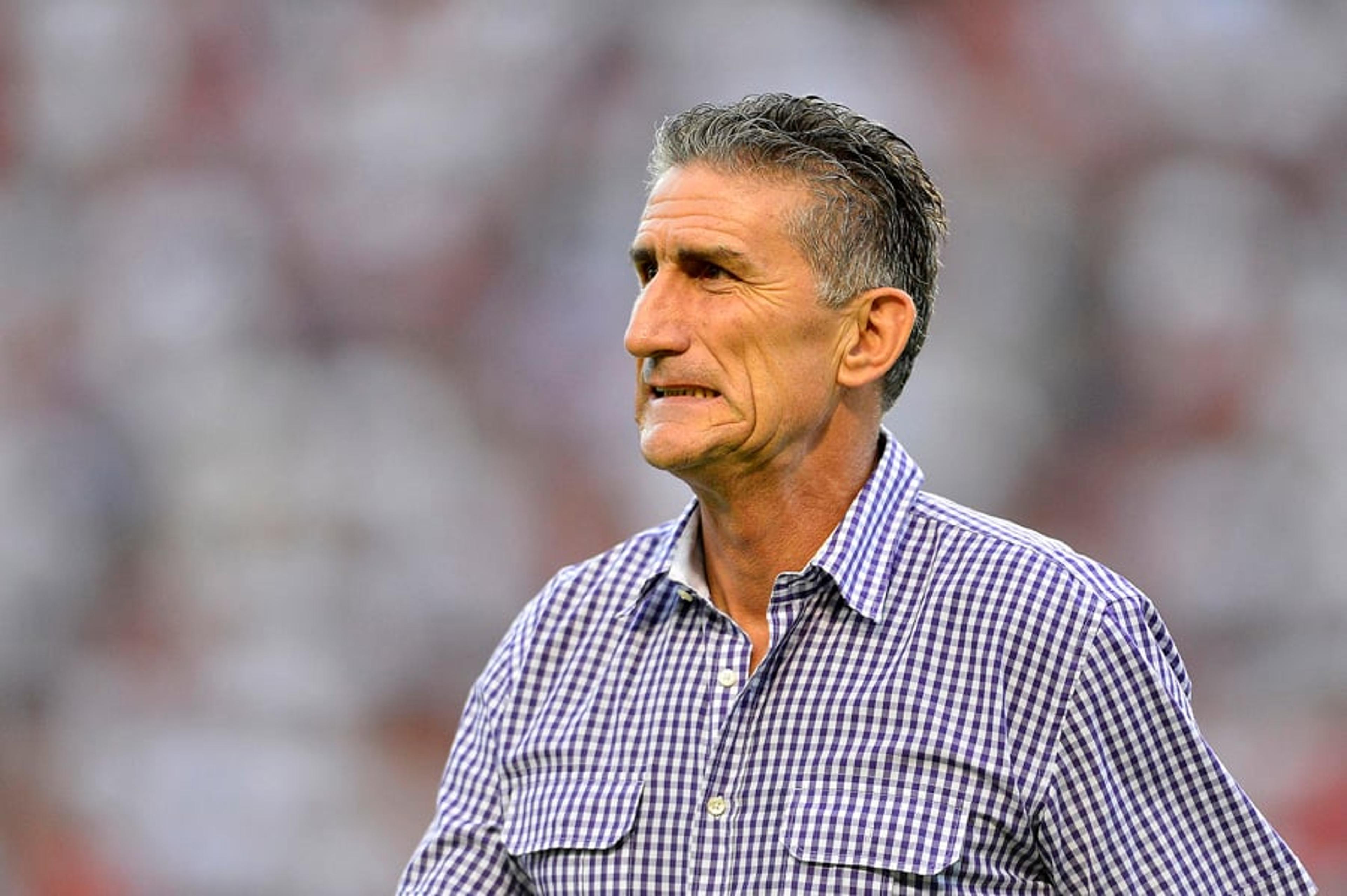 Bauza defende Michel e garante volta ao time; Lugano deve ser baixa