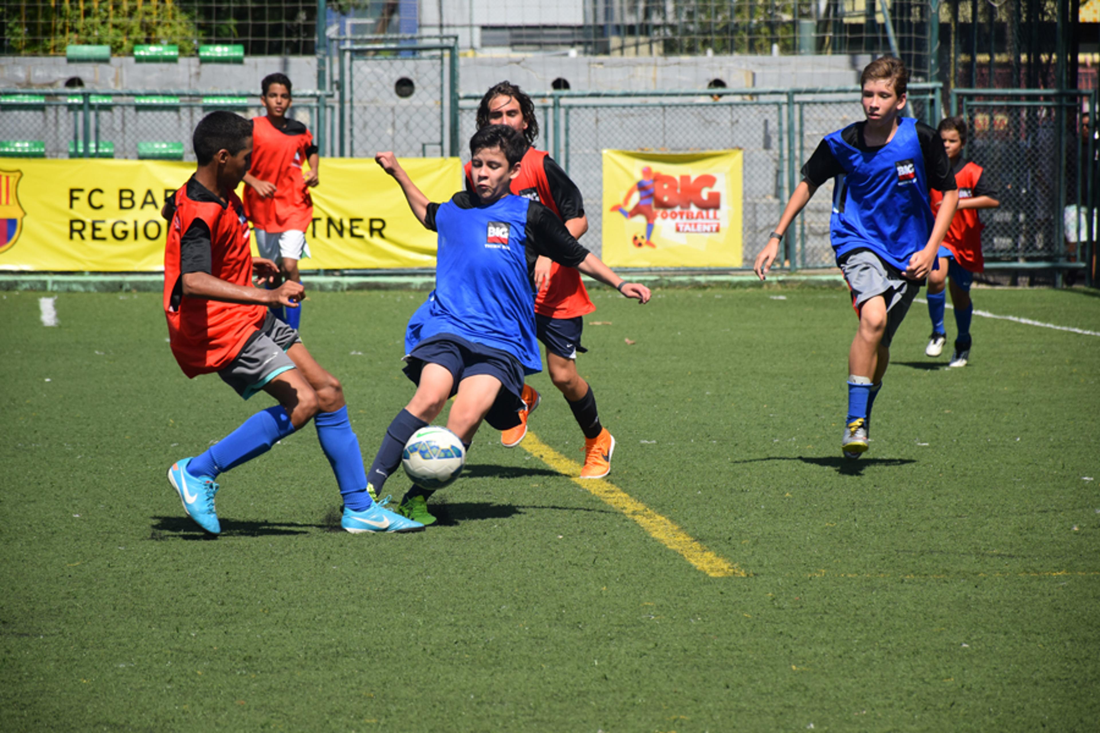 Escolhidos os dois ‘craques do futuro’ que treinarão no CT do Barça