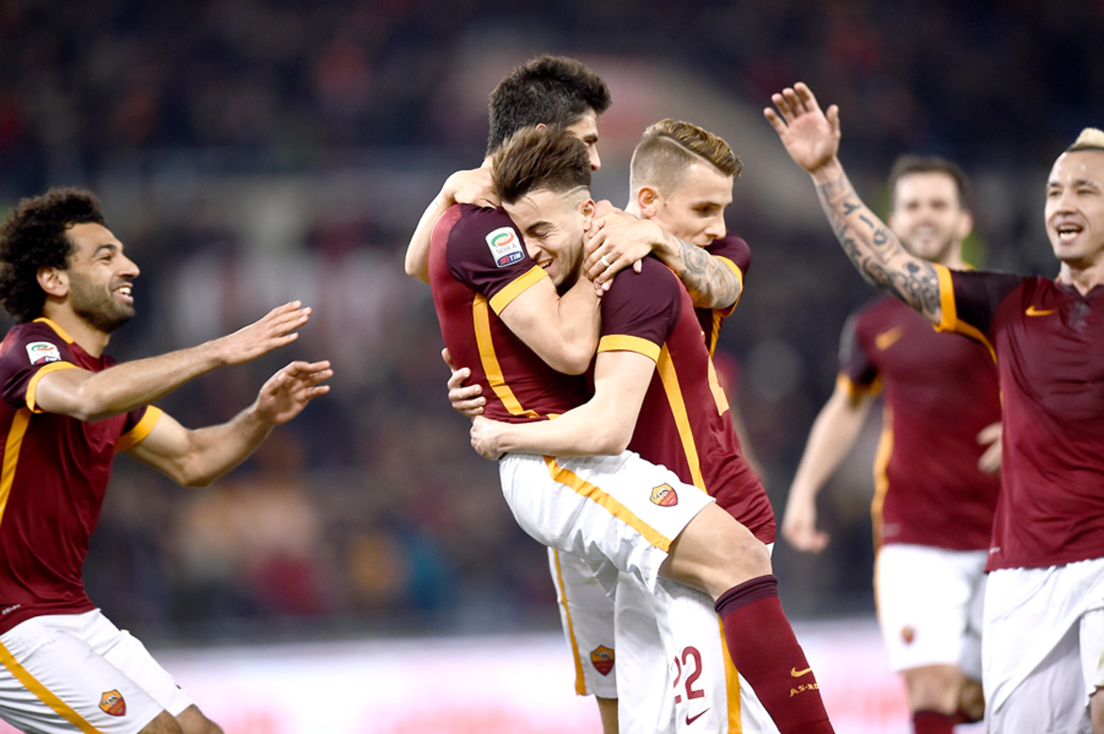 Roma goleia a Fiorentina em casa e abre distância no G3 do Calcio