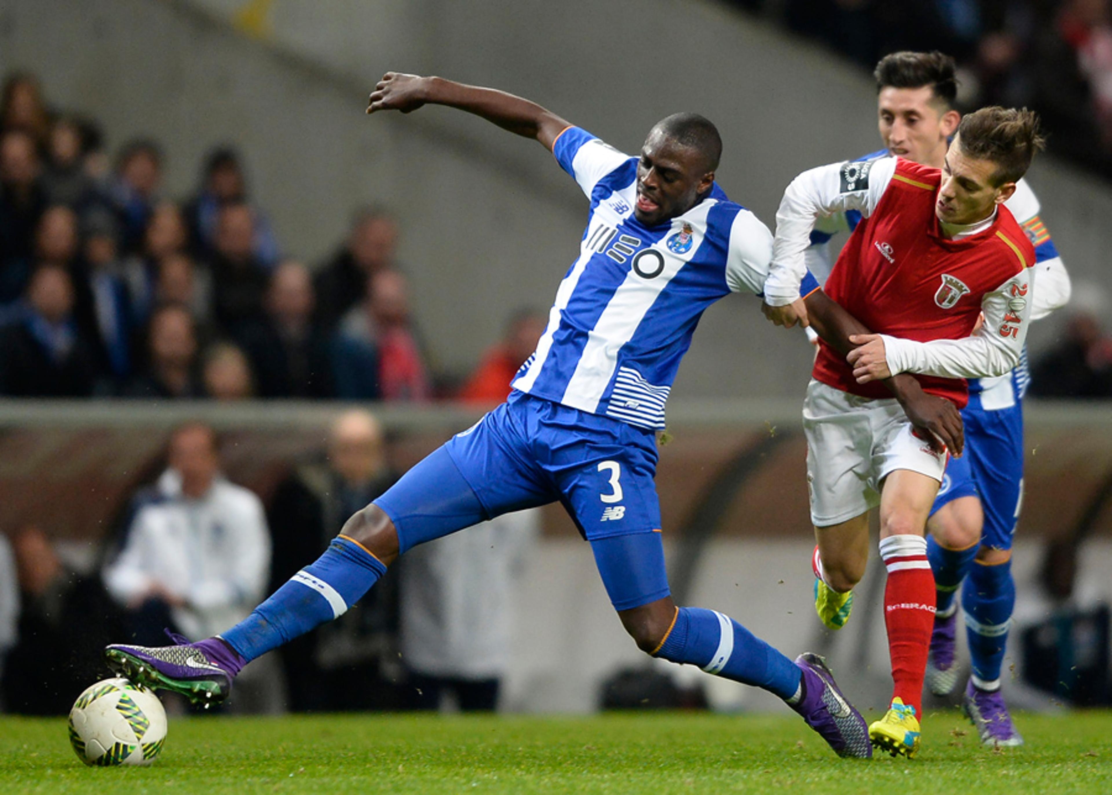 Porto perde dérbi nortenho contra o Braga e fica mais longe da liderança