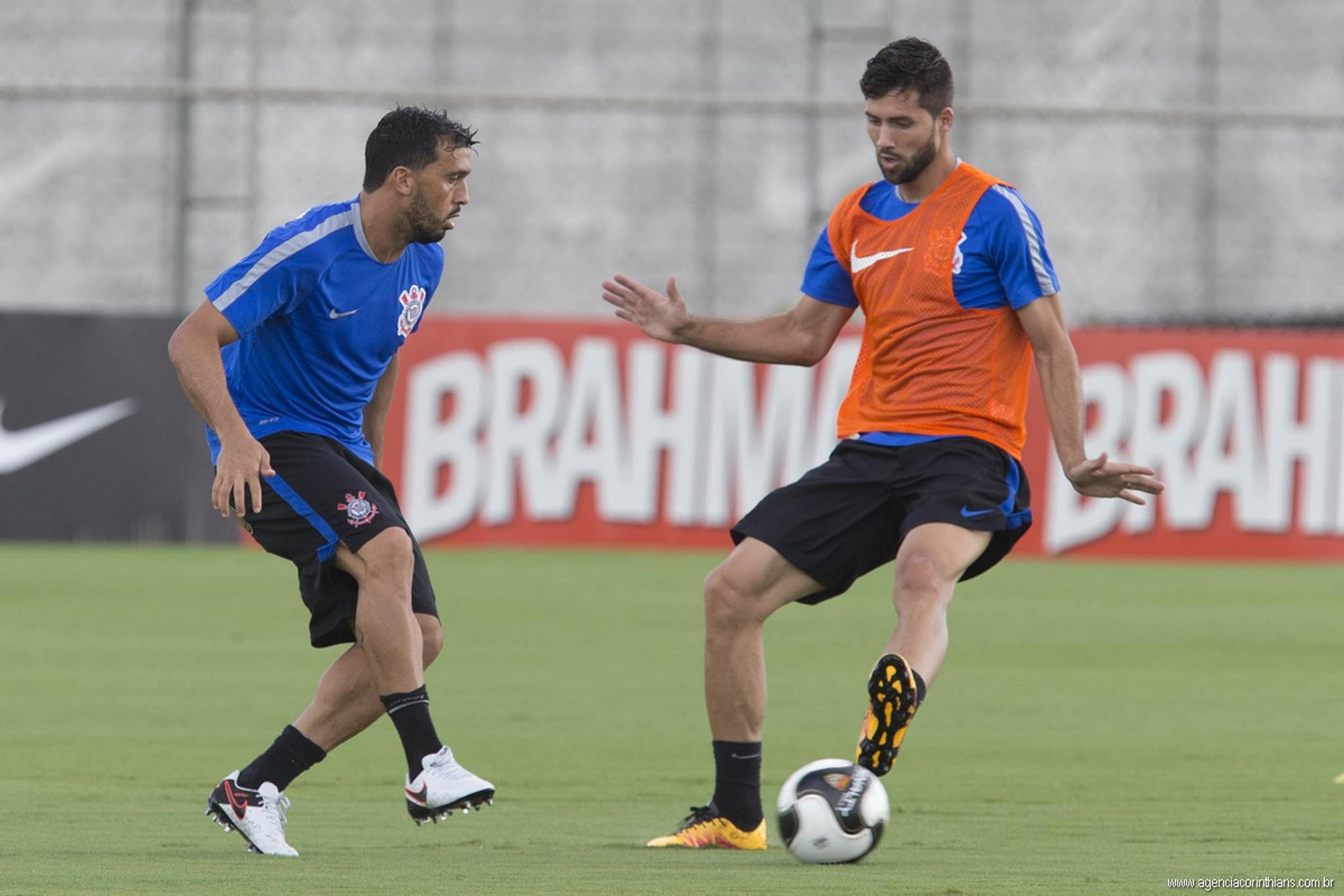 Edilson e Walter ‘se escalam’ e citam cinco poupados para jogo de domingo