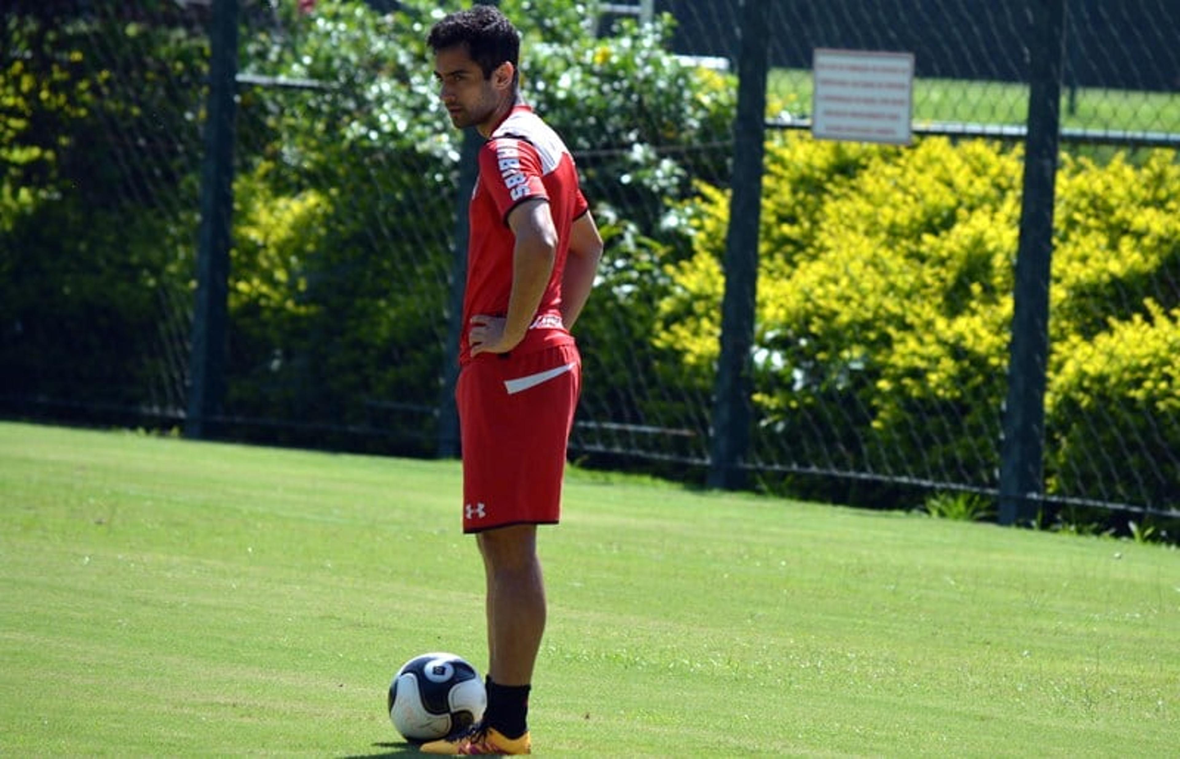 São Paulo perde Rogério, Lugano fica no banco e Daniel será titular