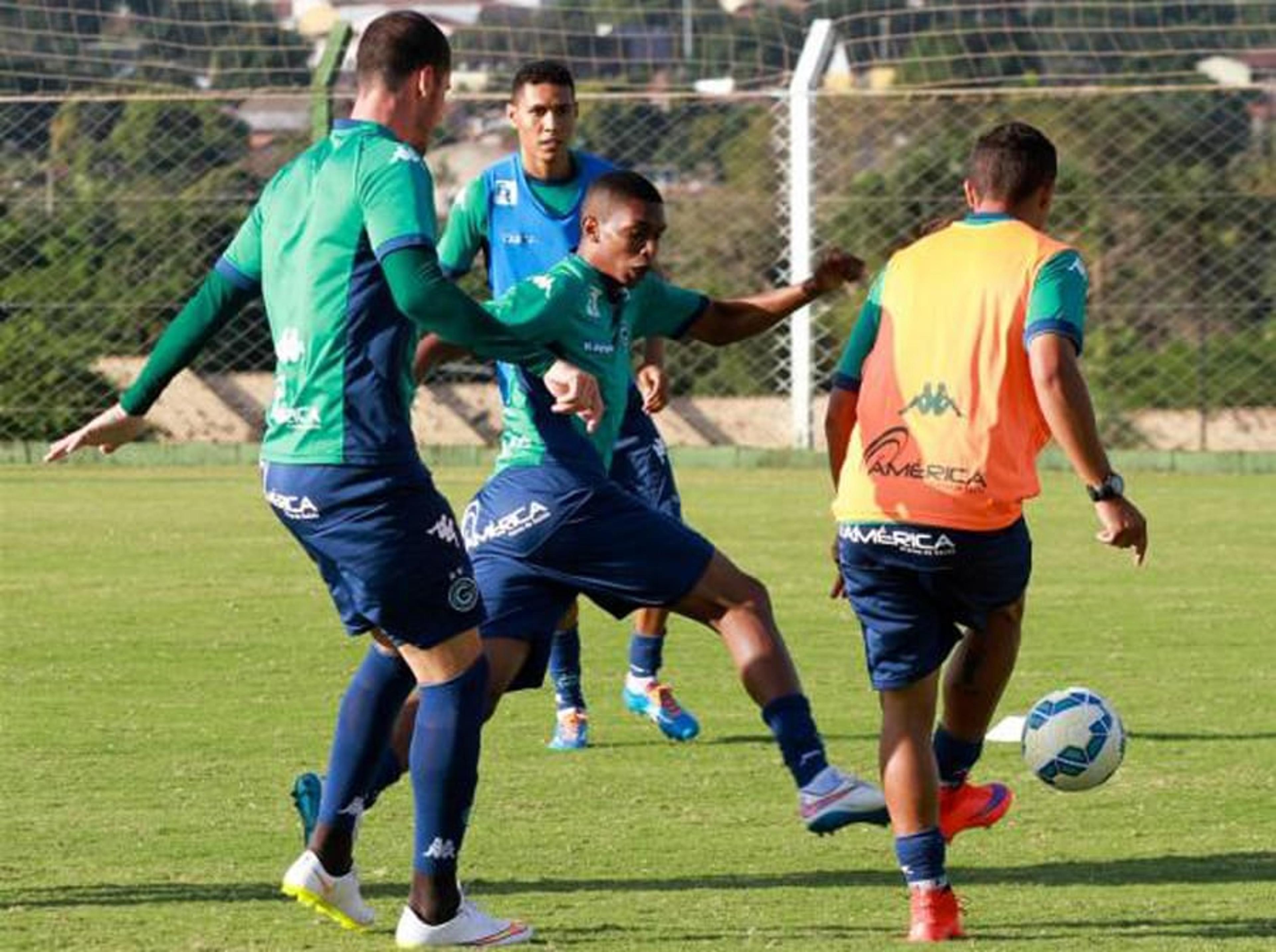 Felipe Macedo desfalca Goiás em jogo de volta da semi no Estadual