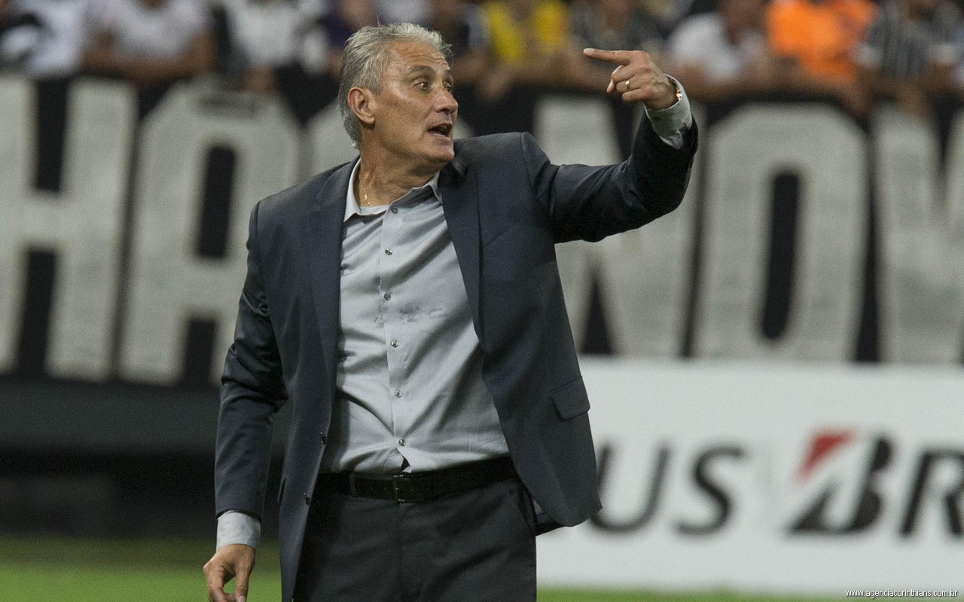 Tite vê 2016 como ‘um dos anos mais difíceis’, mas se diz alegre no Timão