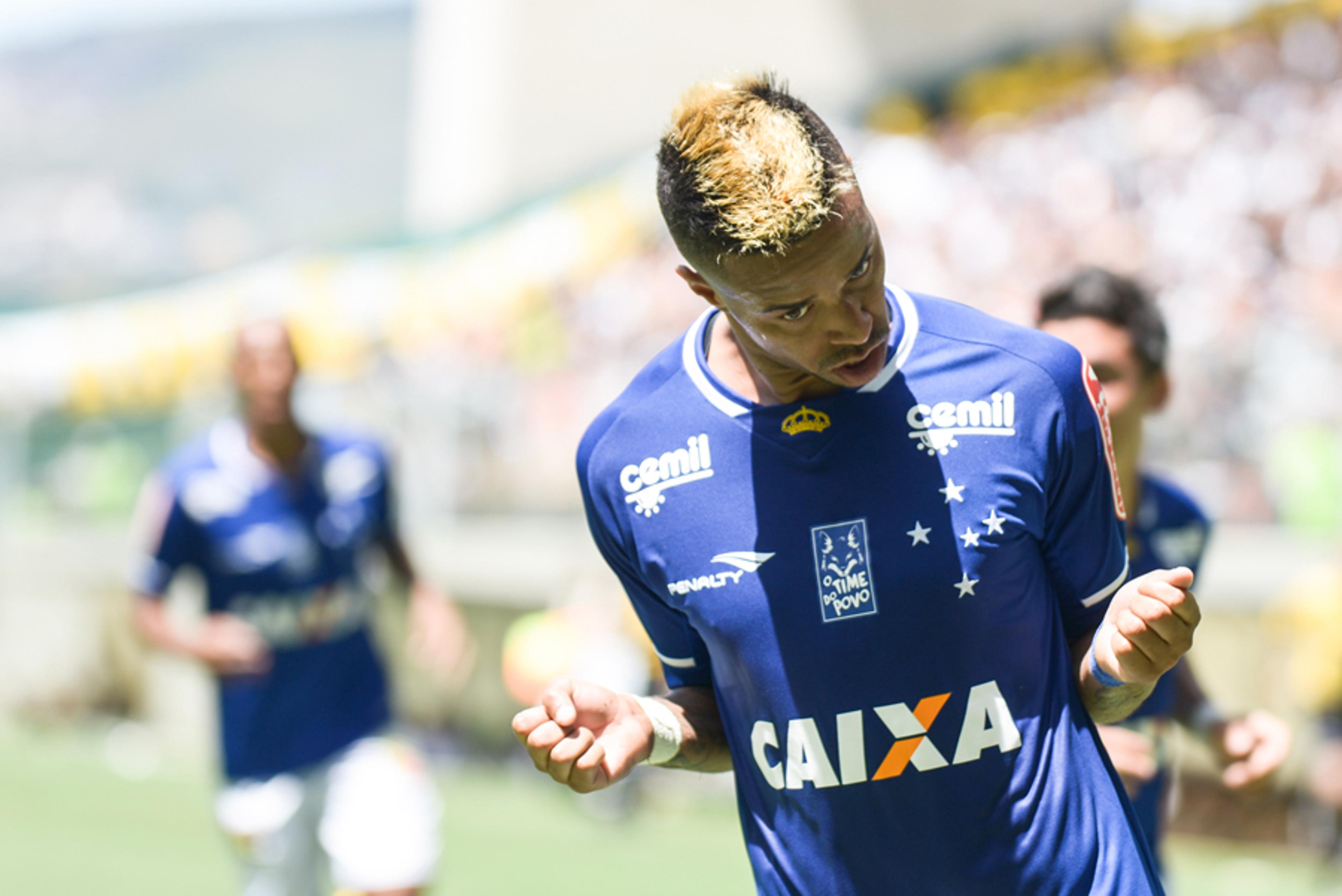 Fotos! Veja em imagens a vitória do Cruzeiro sobre o Galo no Independência