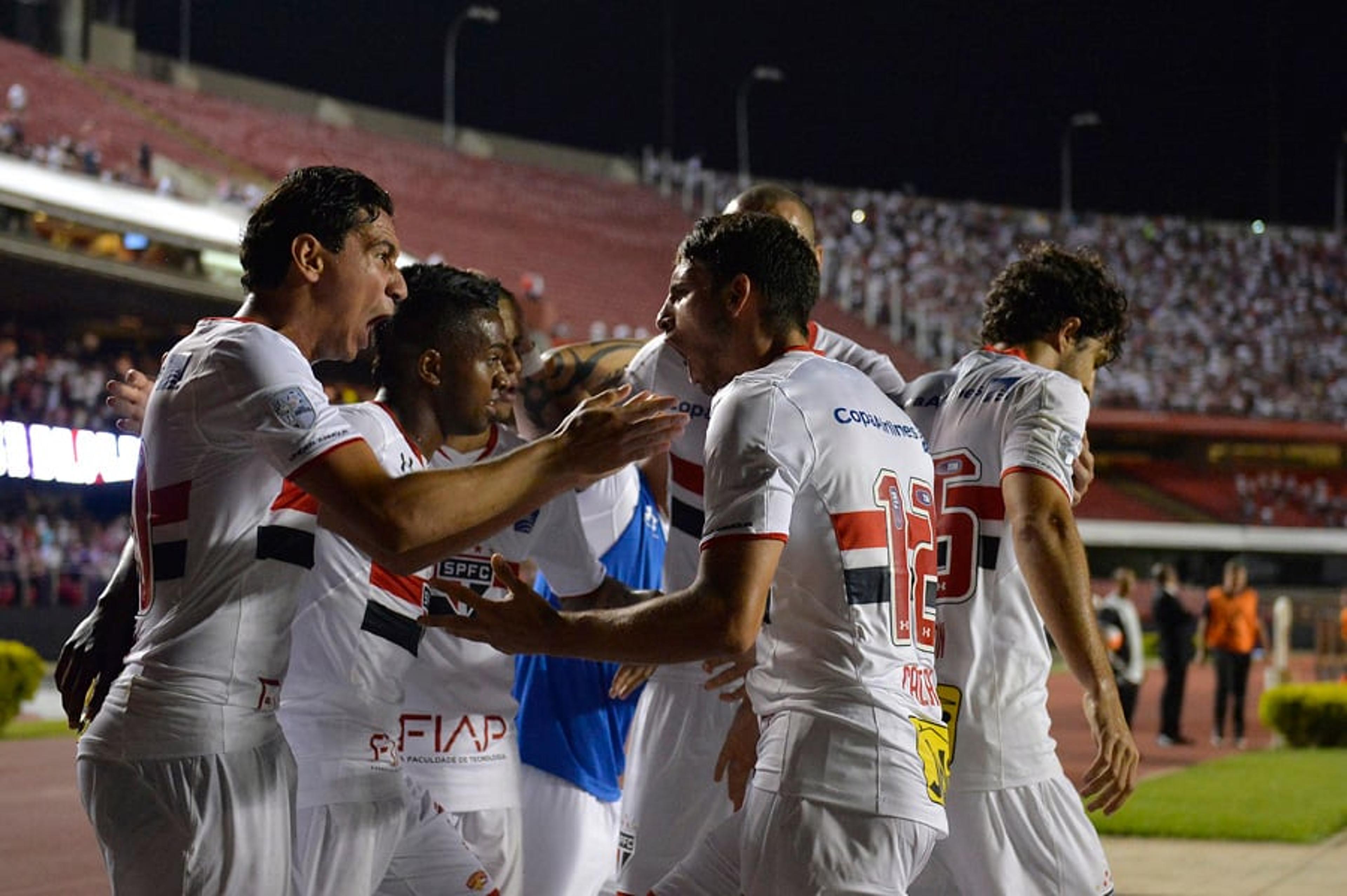 Gritos da torcida fazem ‘profecia’ e Ganso e Calleri decidem em 2016