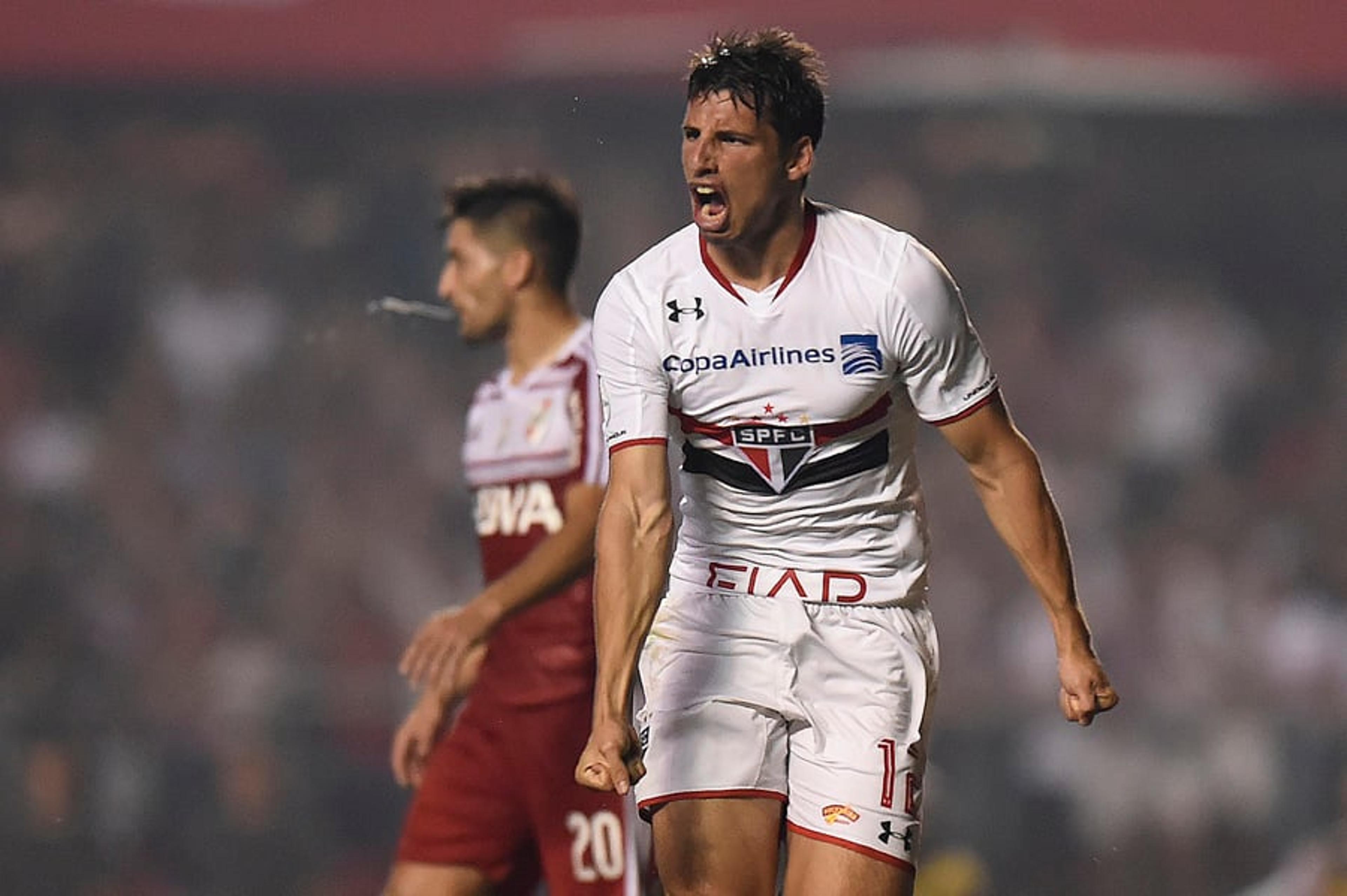 Gol, Jony, gol: São Paulo intensifica conversas para manter Calleri