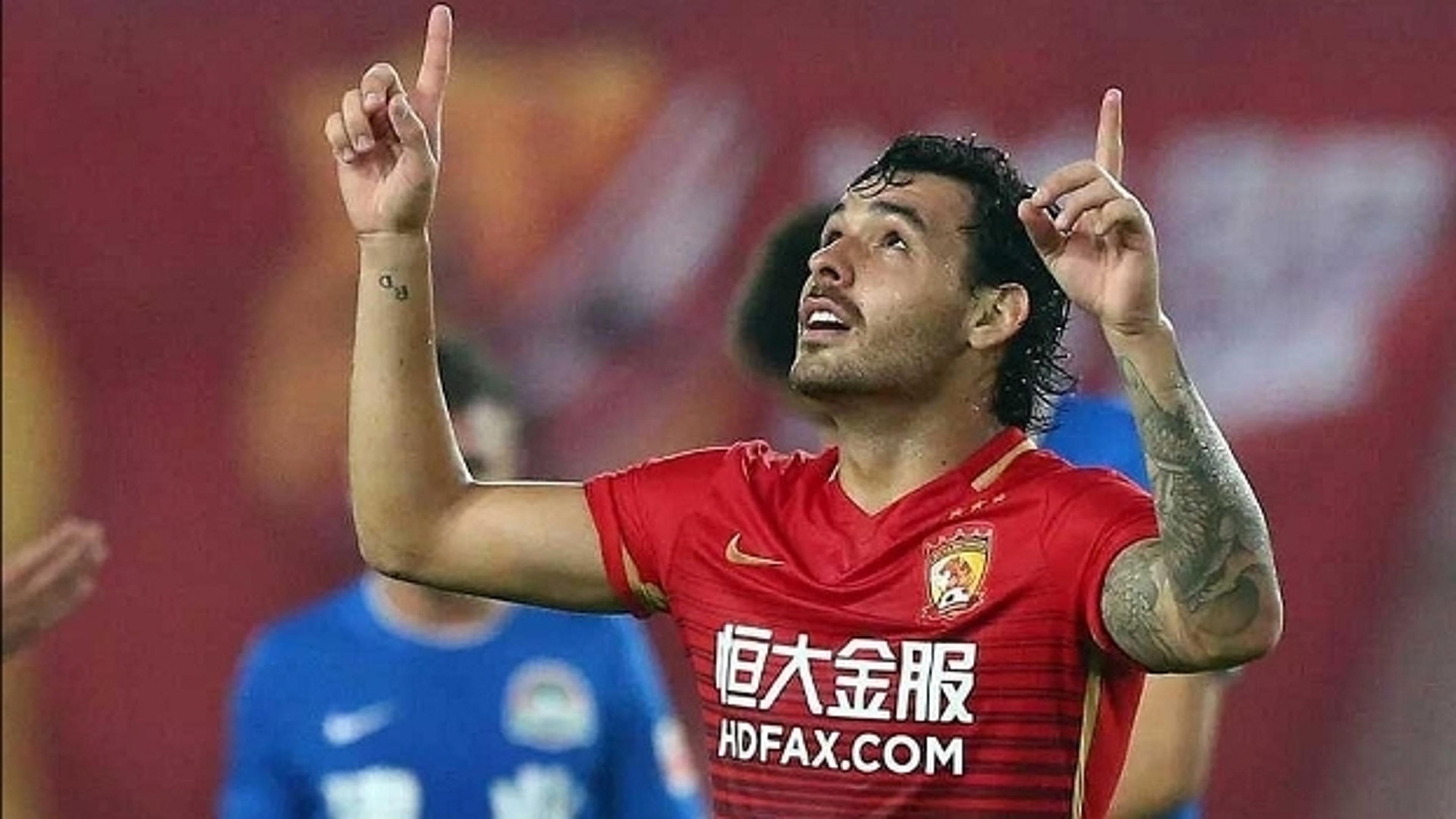 Guangzhou Evergrande vence com gol de Goulart; Aloísio marca em vitória do Shandong Luneng