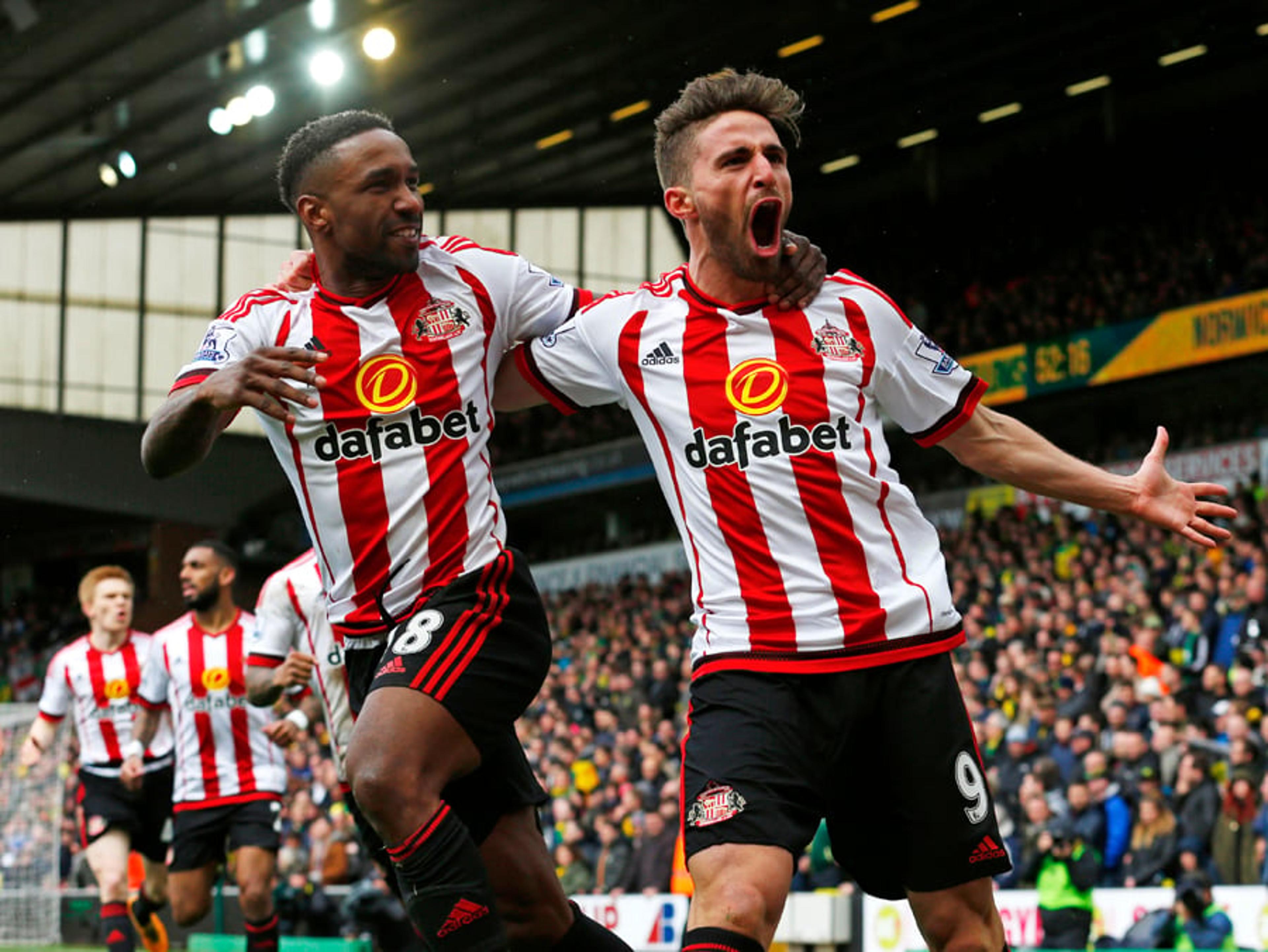 Sunderland vence o Norwich e salva temporariamente o Aston Villa