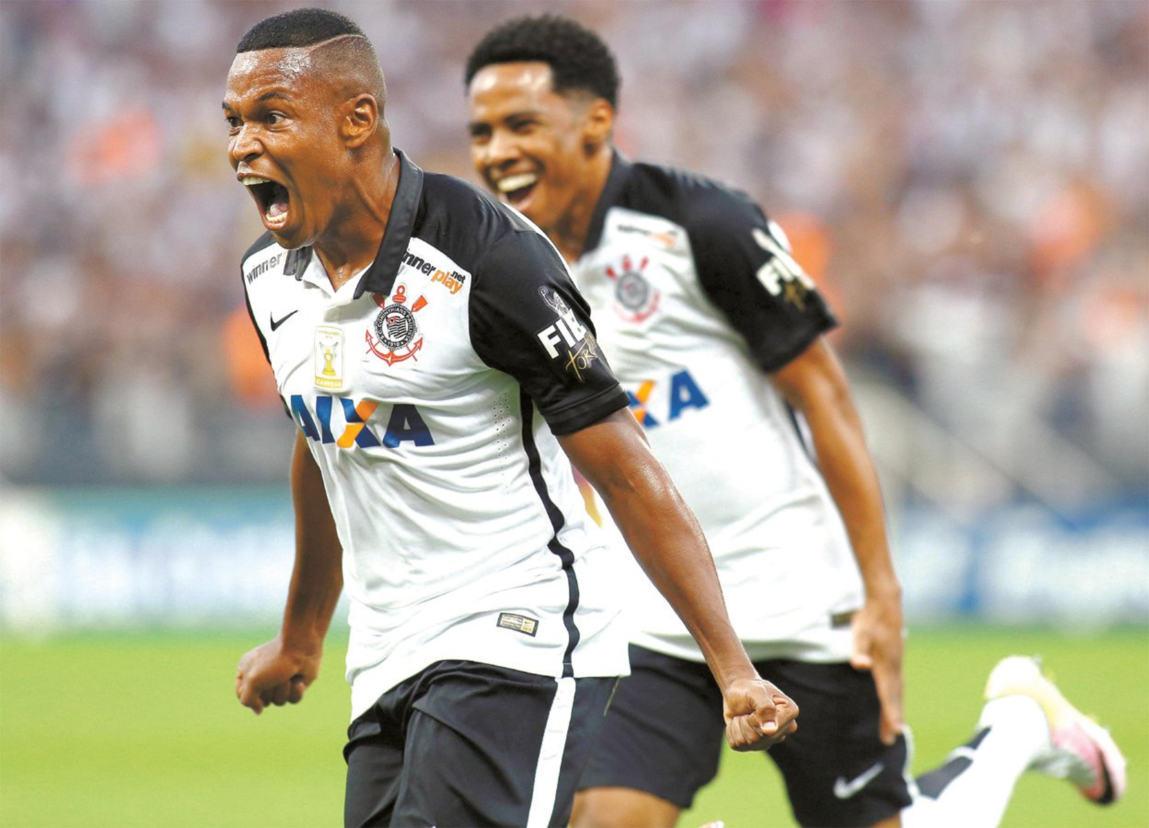 Concorrido e letal, lado direito vira decisivo para boa fase do Corinthians