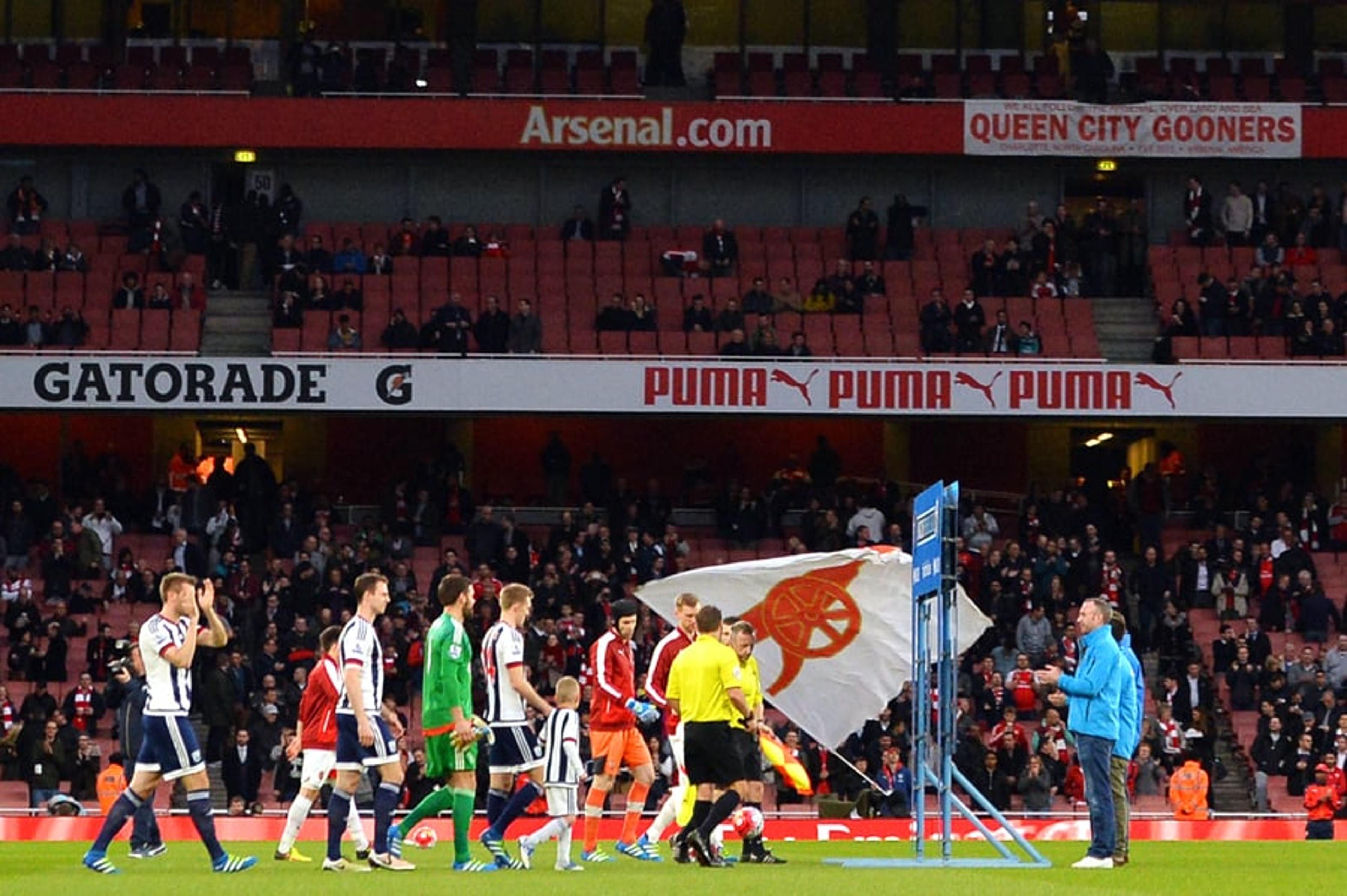 Arsène Wenger reclama de boicote da torcida do Arsenal