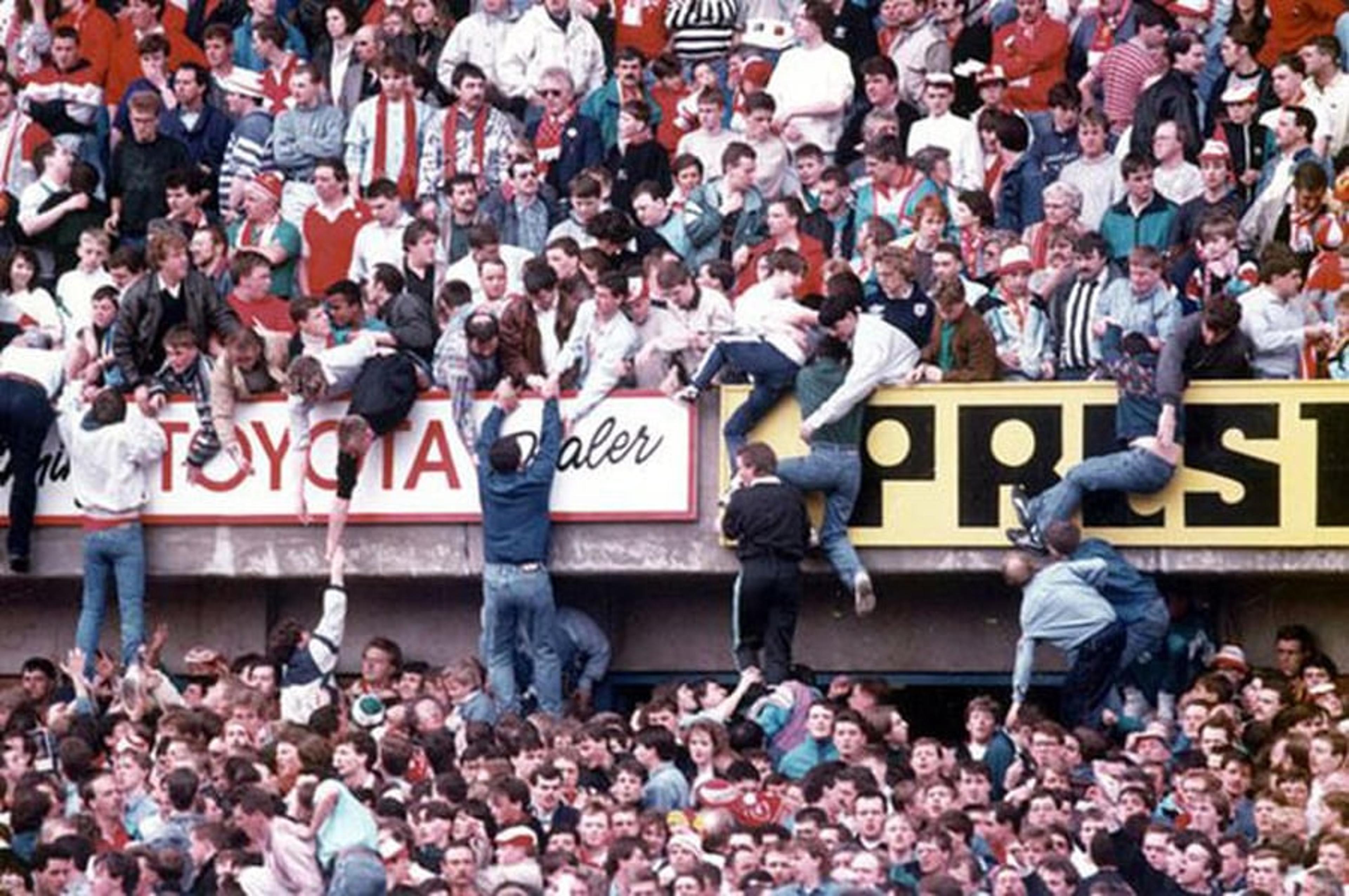 Autoridades inglesas são apontadas como culpadas pela tragédia de Hillsborough