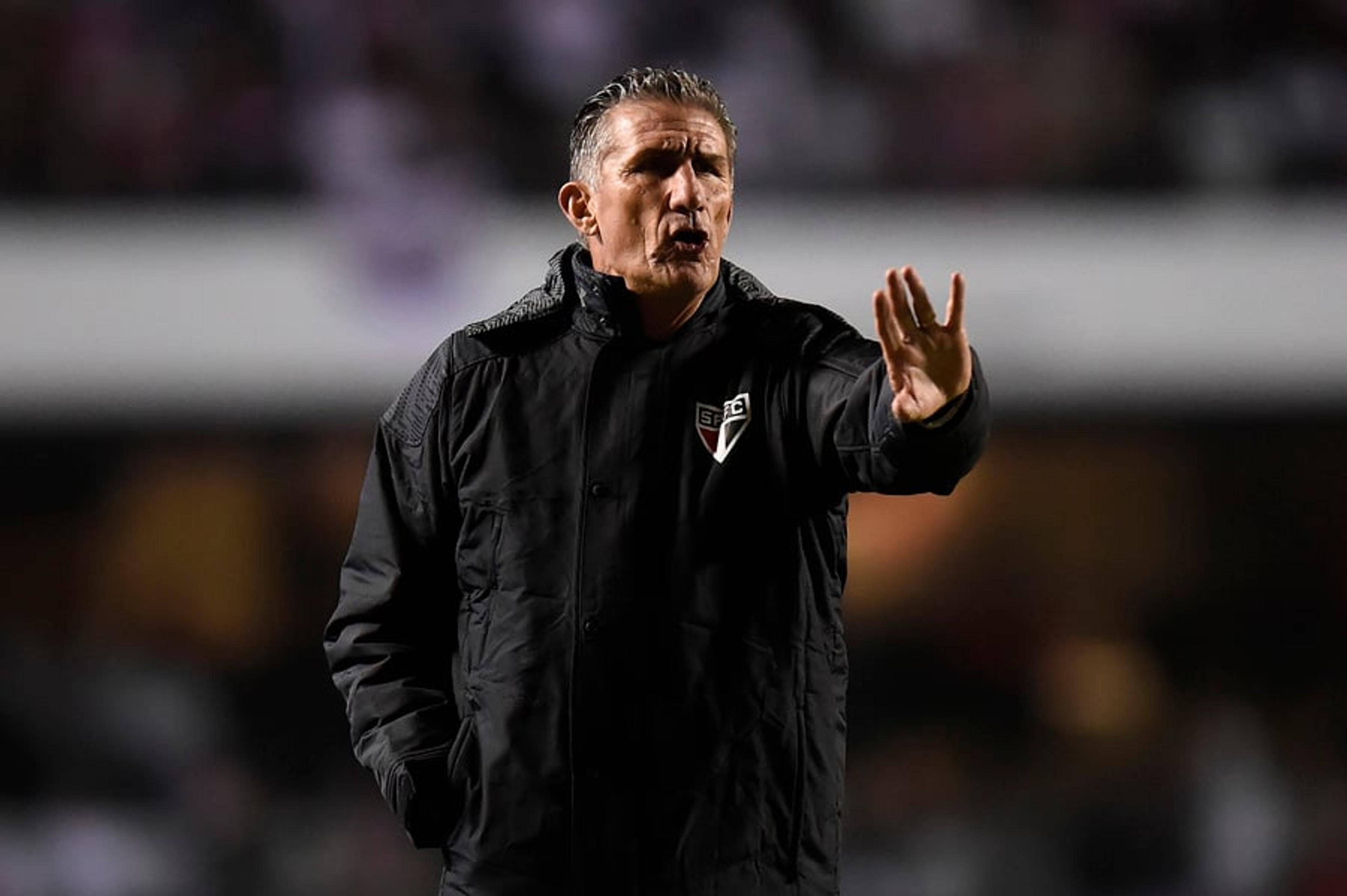 Bauza festeja goleada, fala em volta de Denis e pede calma com Toluca