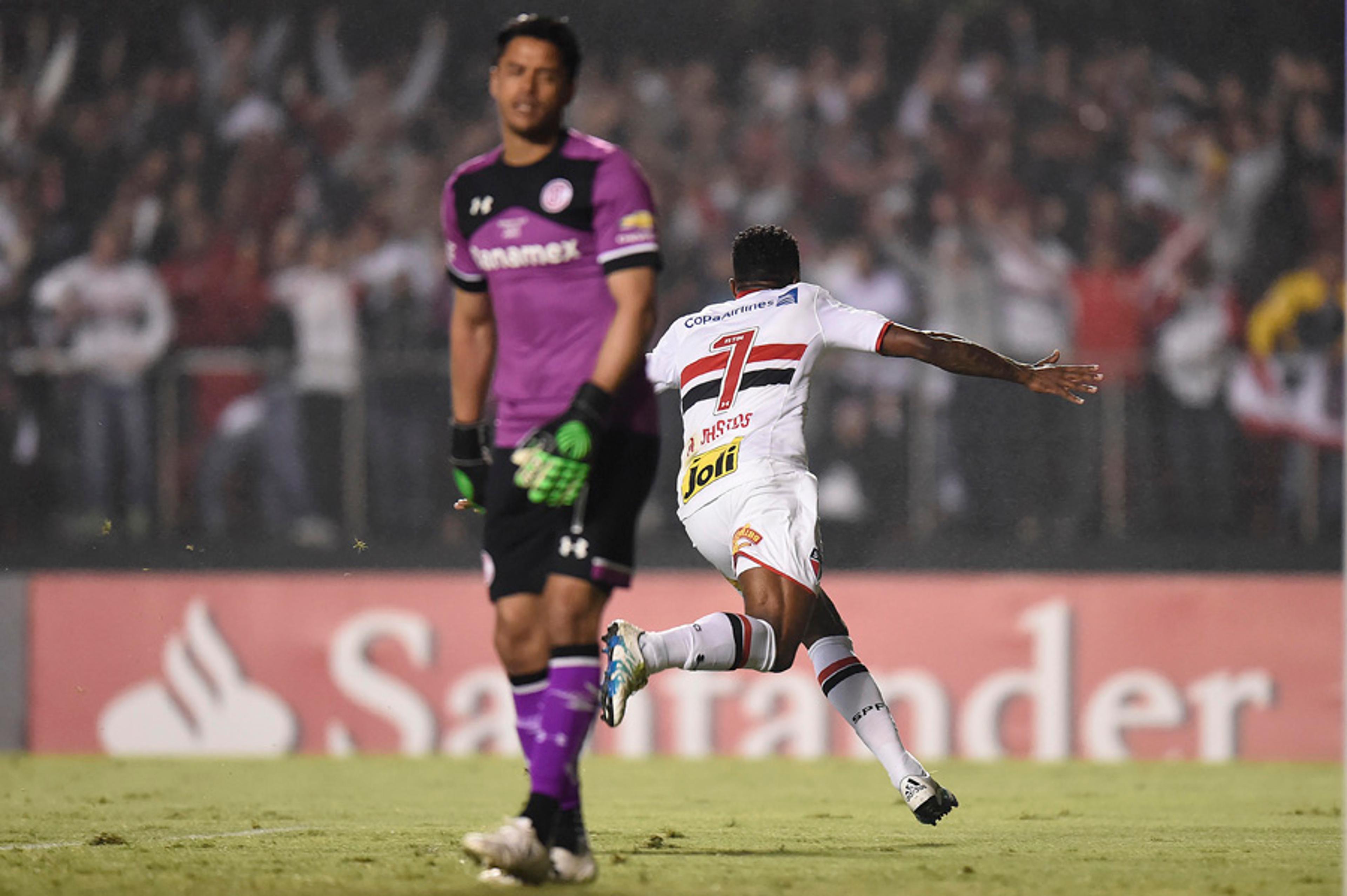 Toluca tenta reação contra o São Paulo para adeus digno ao treinador