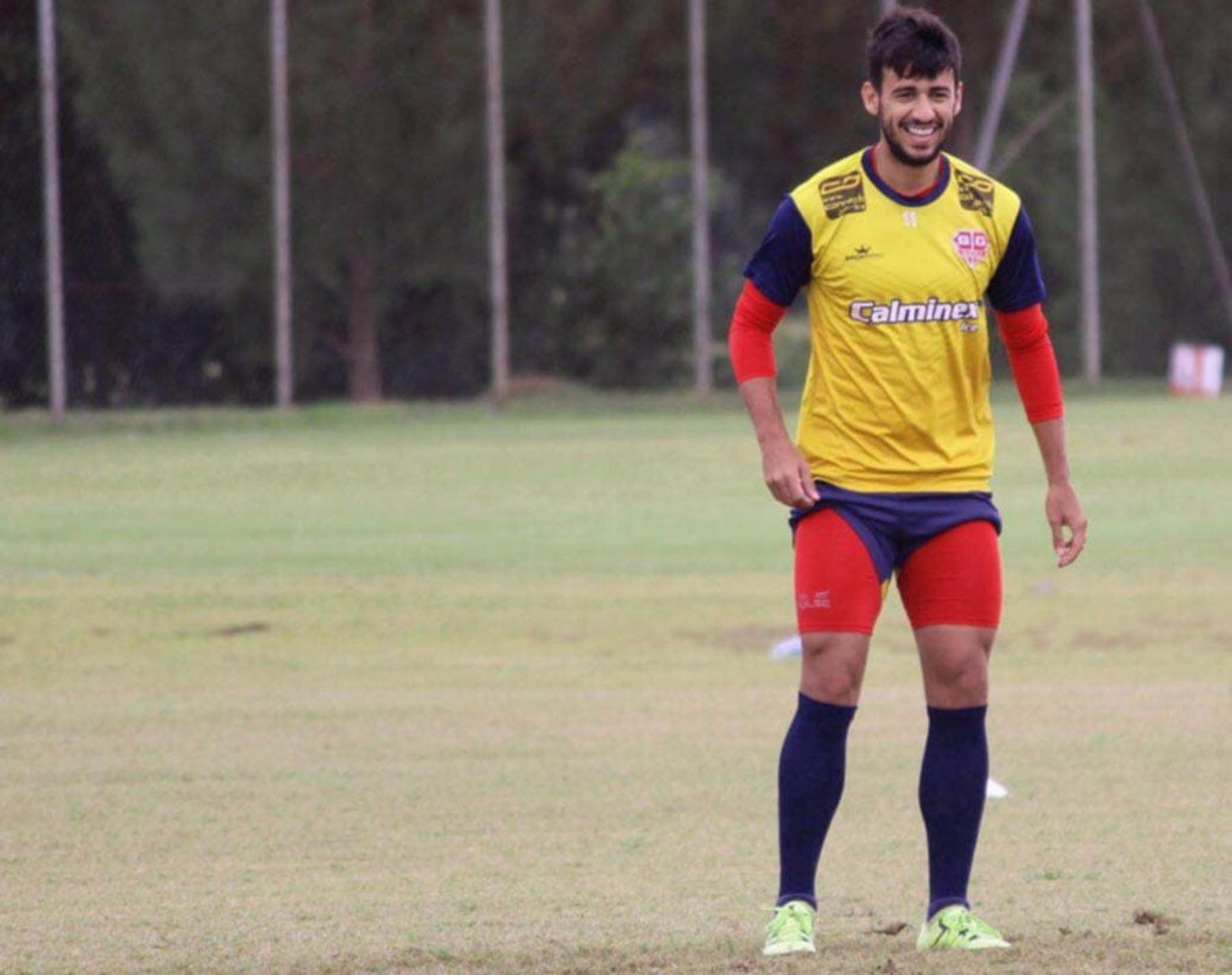 Corinthians sinaliza interesse e abre conversa por Camacho e Bruno Paulo