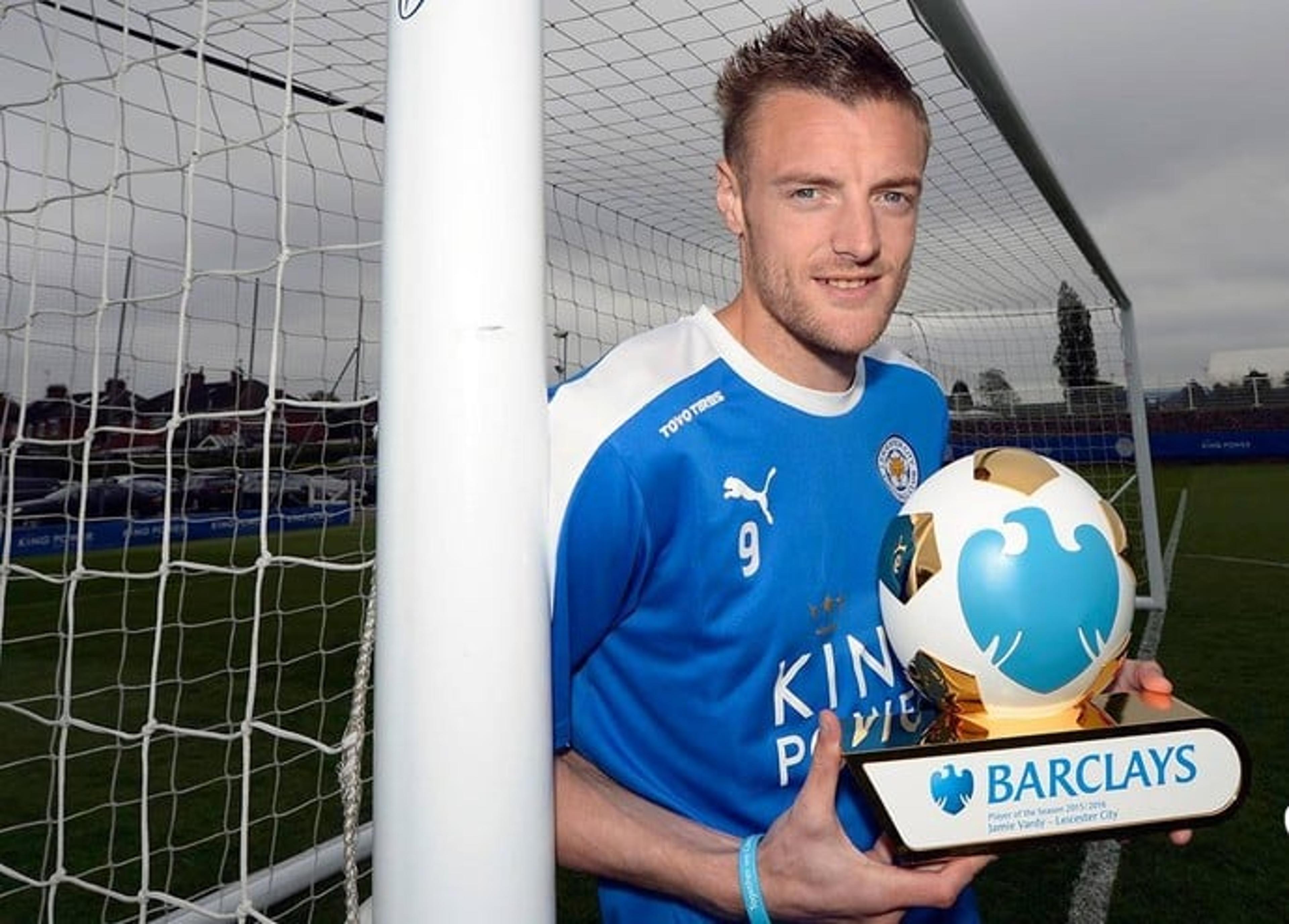 Só dá Leicester! Vardy é eleito o melhor jogador da Premier League