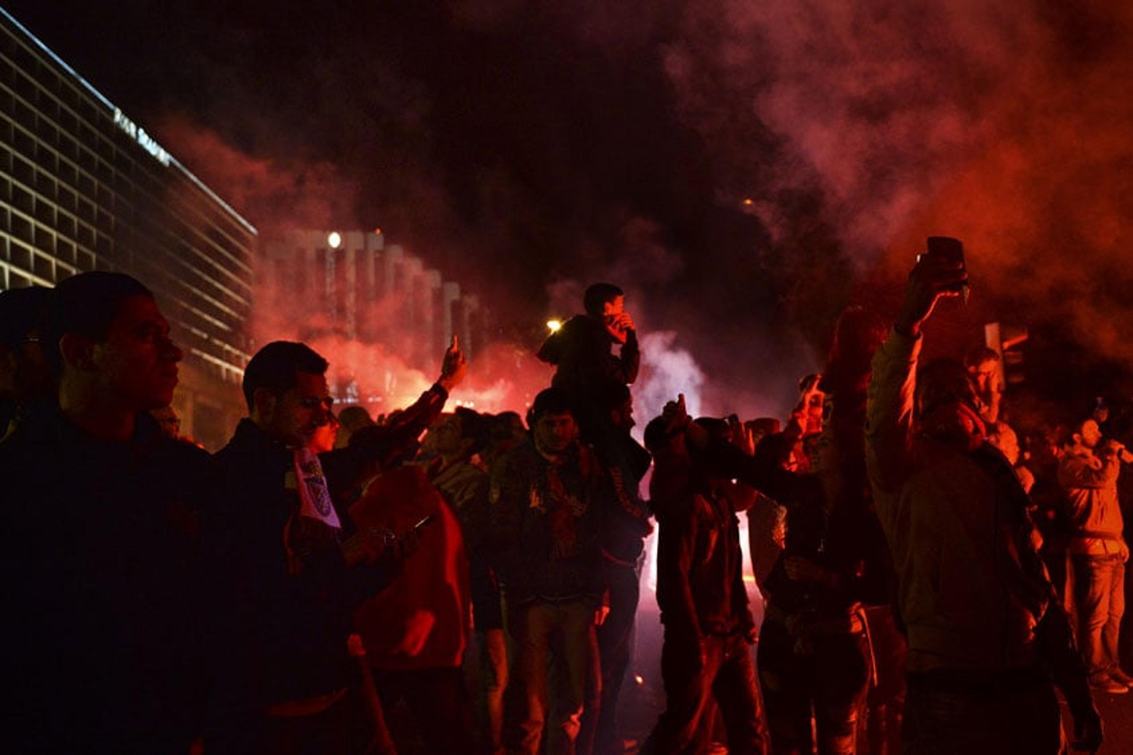 Festa do título do Benfica termina com 15 torcedores presos em Lisboa