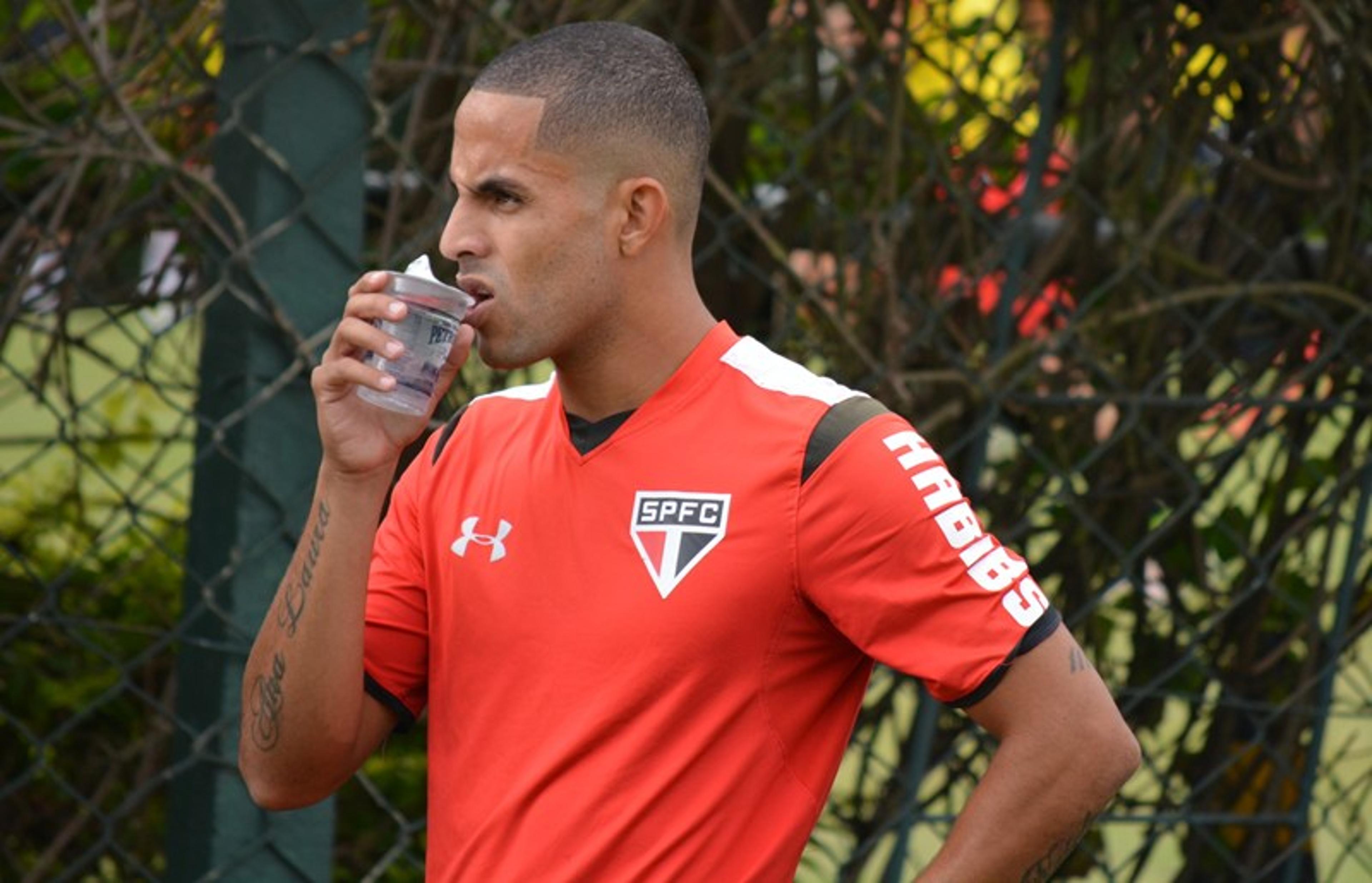 Ytalo supera Kardec e substituirá Calleri no São Paulo contra o Sport